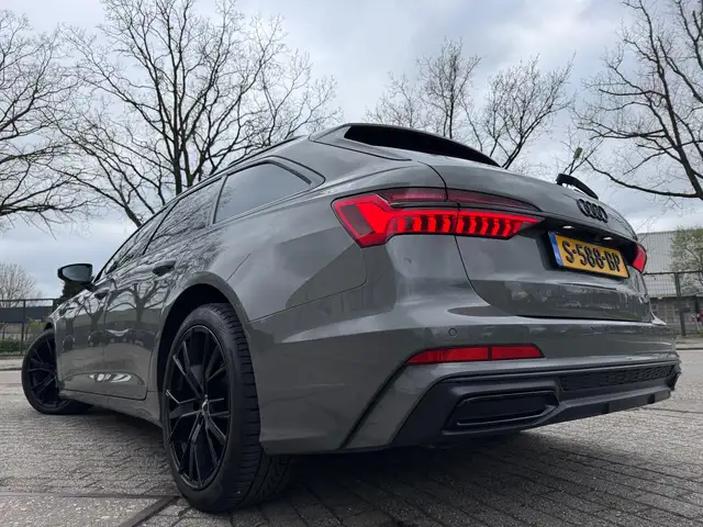 Audi A6 view 8