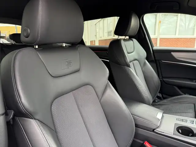 Audi A6 view 17