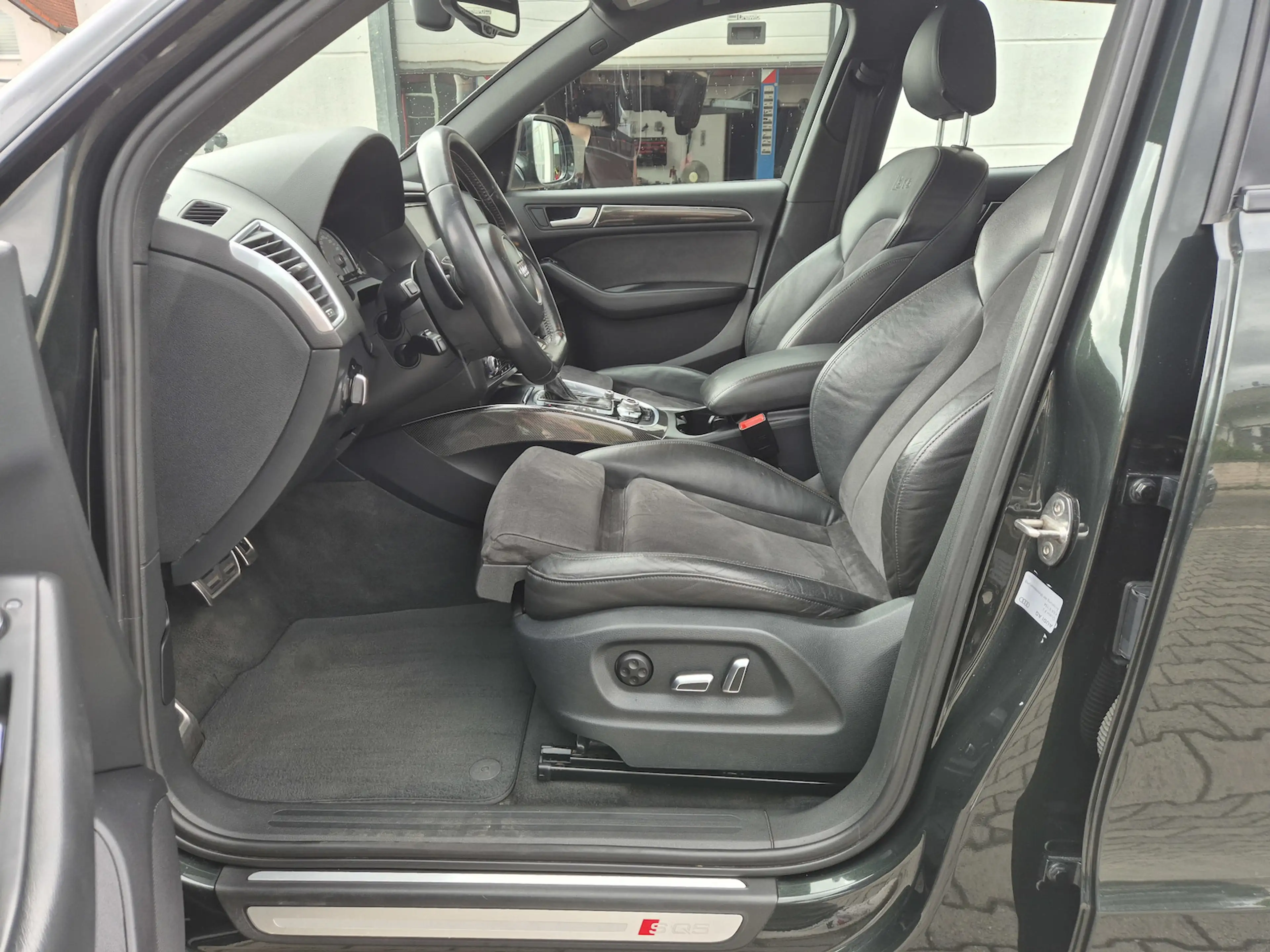 Audi SQ5 3.0 TDI quattro MMI+, Panorama, Sitzheizung — photo 10