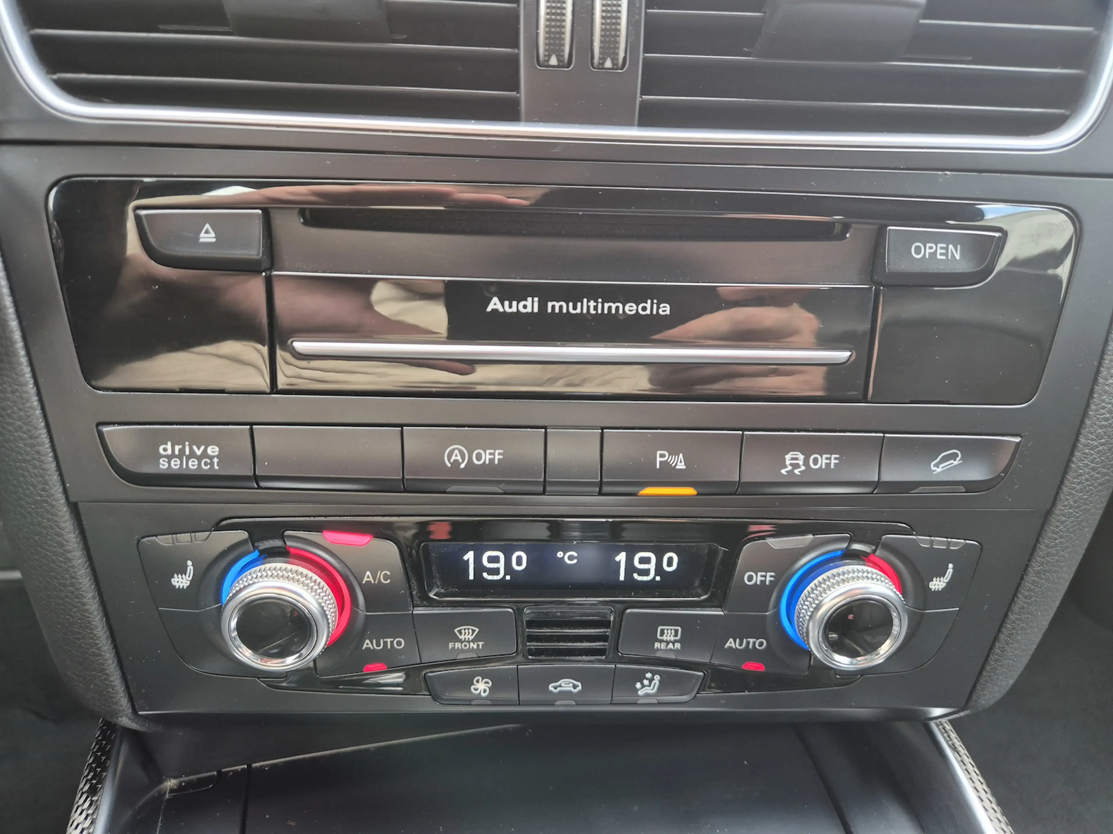 Audi SQ5 3.0 TDI quattro MMI+, Panorama, Sitzheizung — photo 18