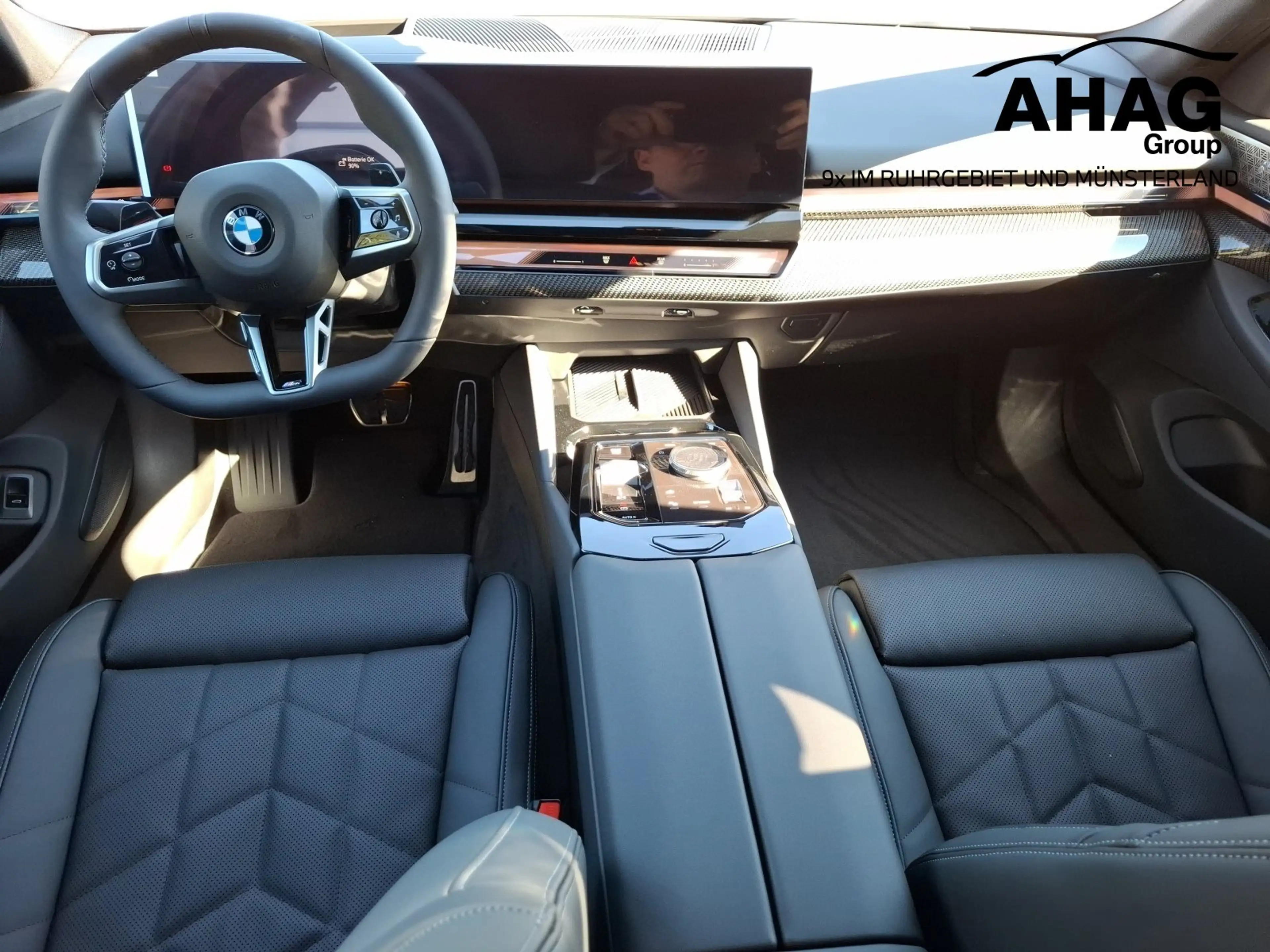 BMW 540 d xDrive Touring — photo 9
