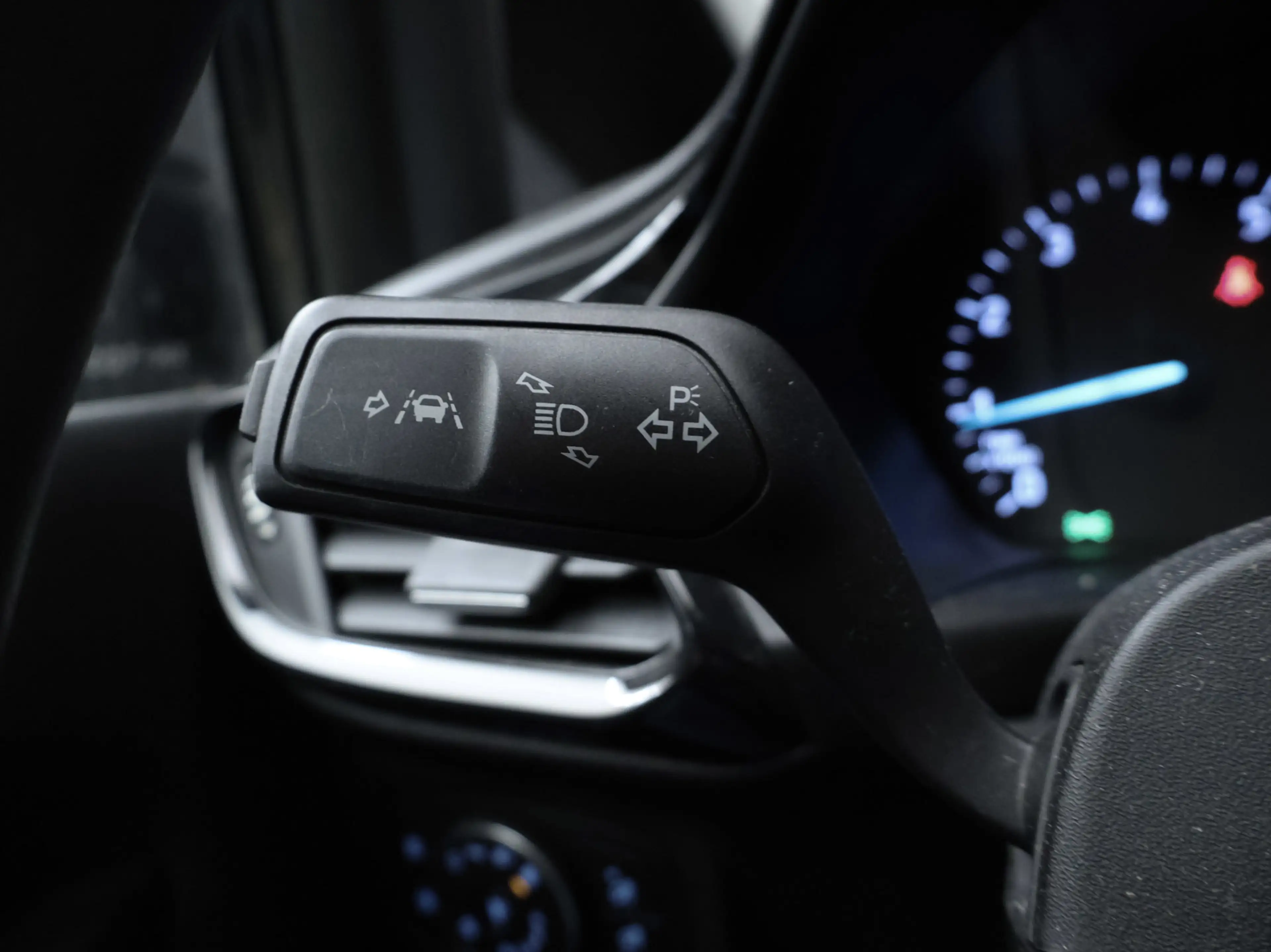 Ford Fiesta 1.1 Trend Sport (APPLE CARPLAY,NAVI,PDC,CLIMATE,CR — photo 9
