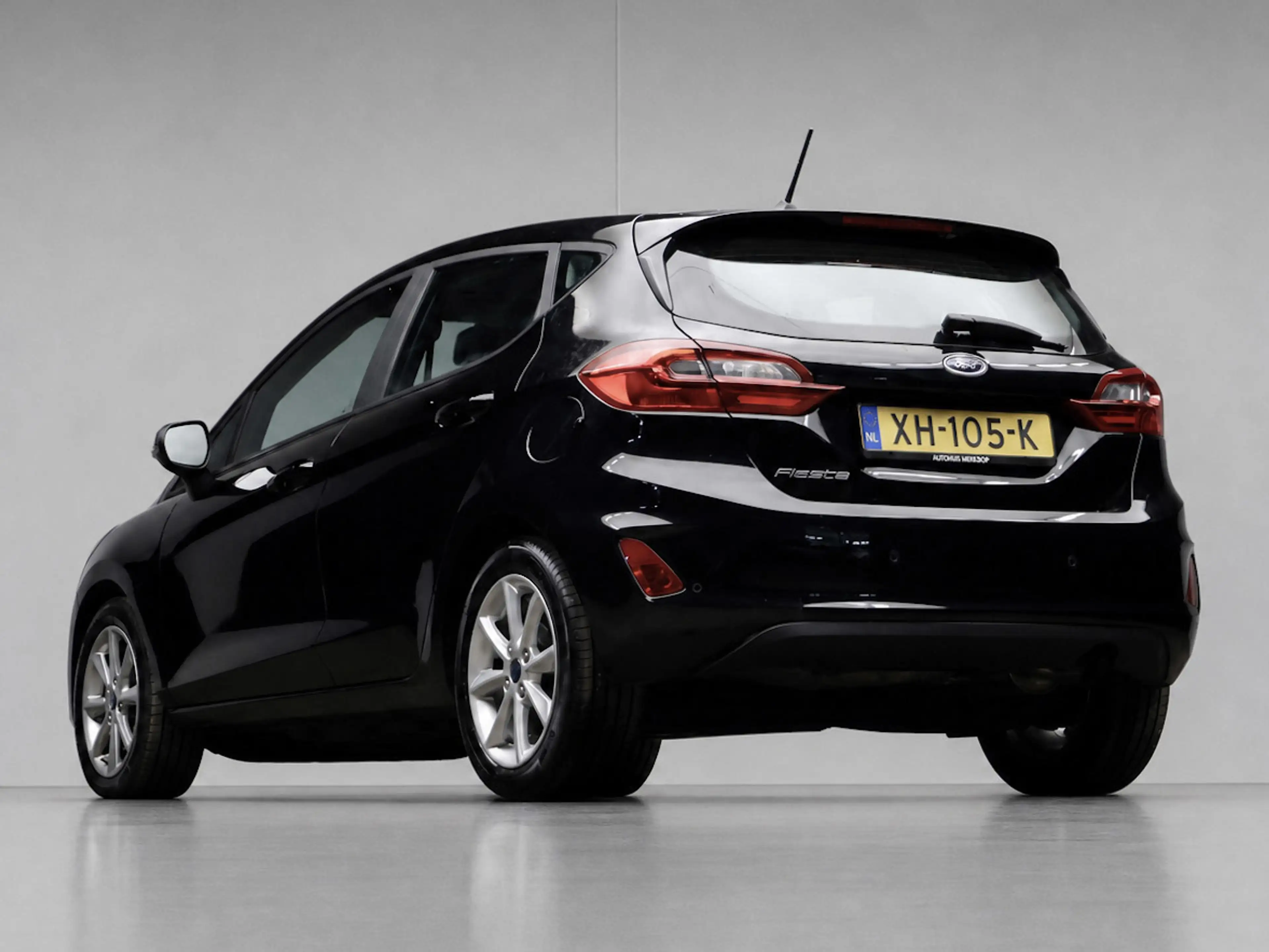 Ford Fiesta 1.1 Trend Sport (APPLE CARPLAY,NAVI,PDC,CLIMATE,CR — photo 4