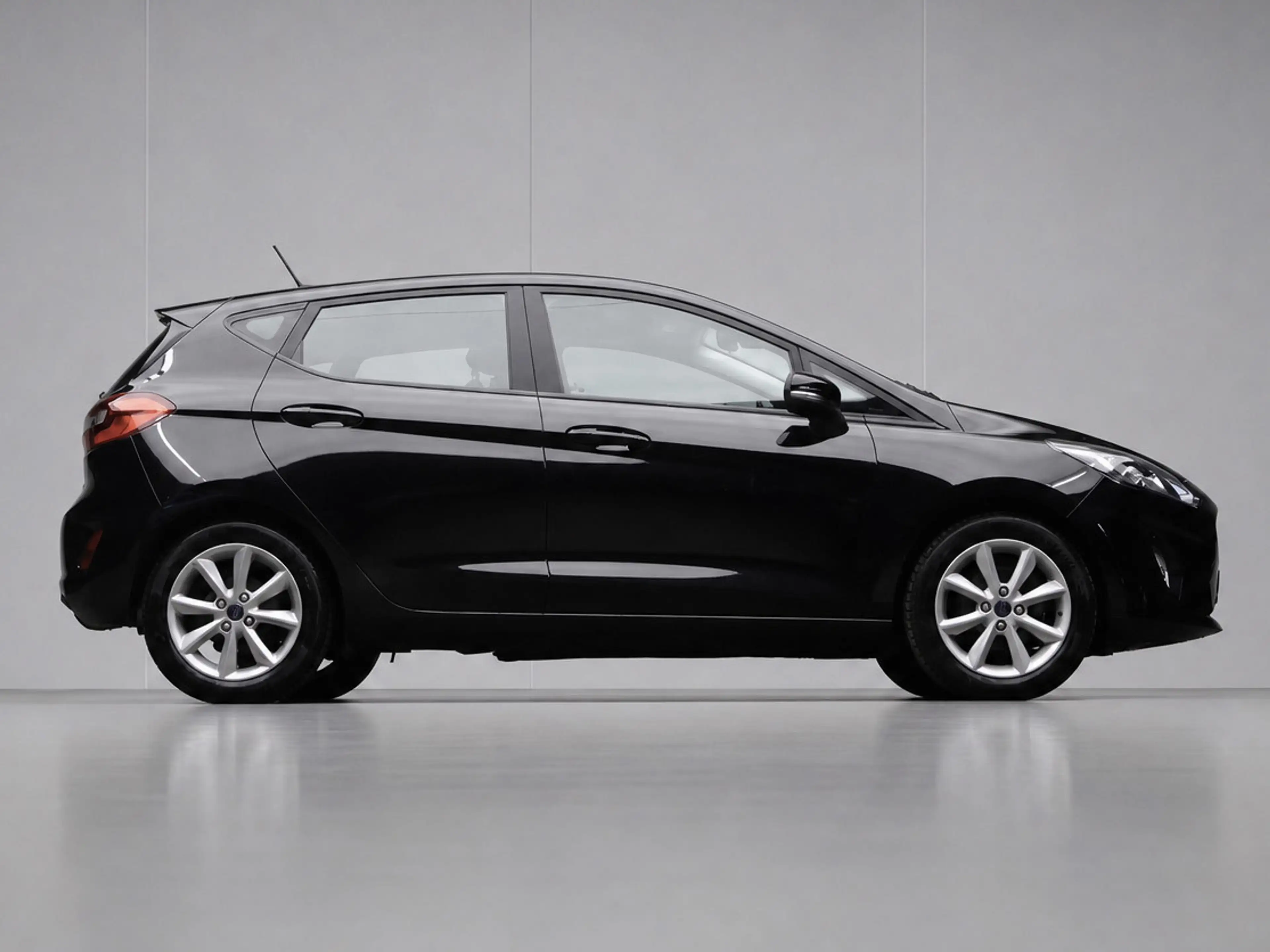 Ford Fiesta 1.1 Trend Sport (APPLE CARPLAY,NAVI,PDC,CLIMATE,CR — photo 6