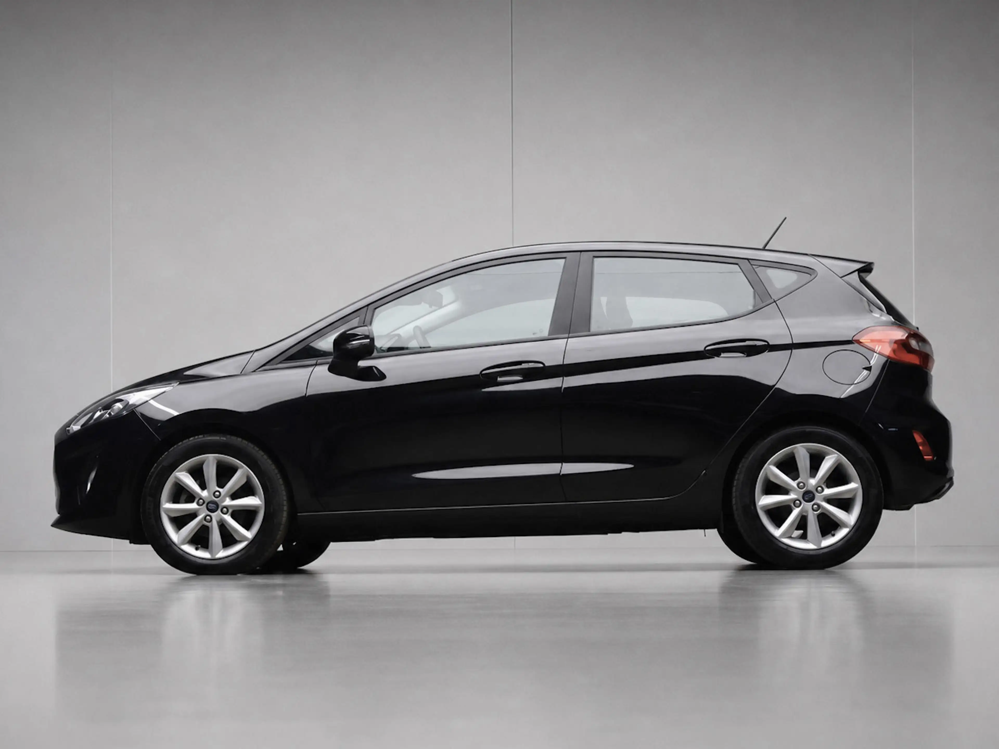 Ford Fiesta 1.1 Trend Sport (APPLE CARPLAY,NAVI,PDC,CLIMATE,CR