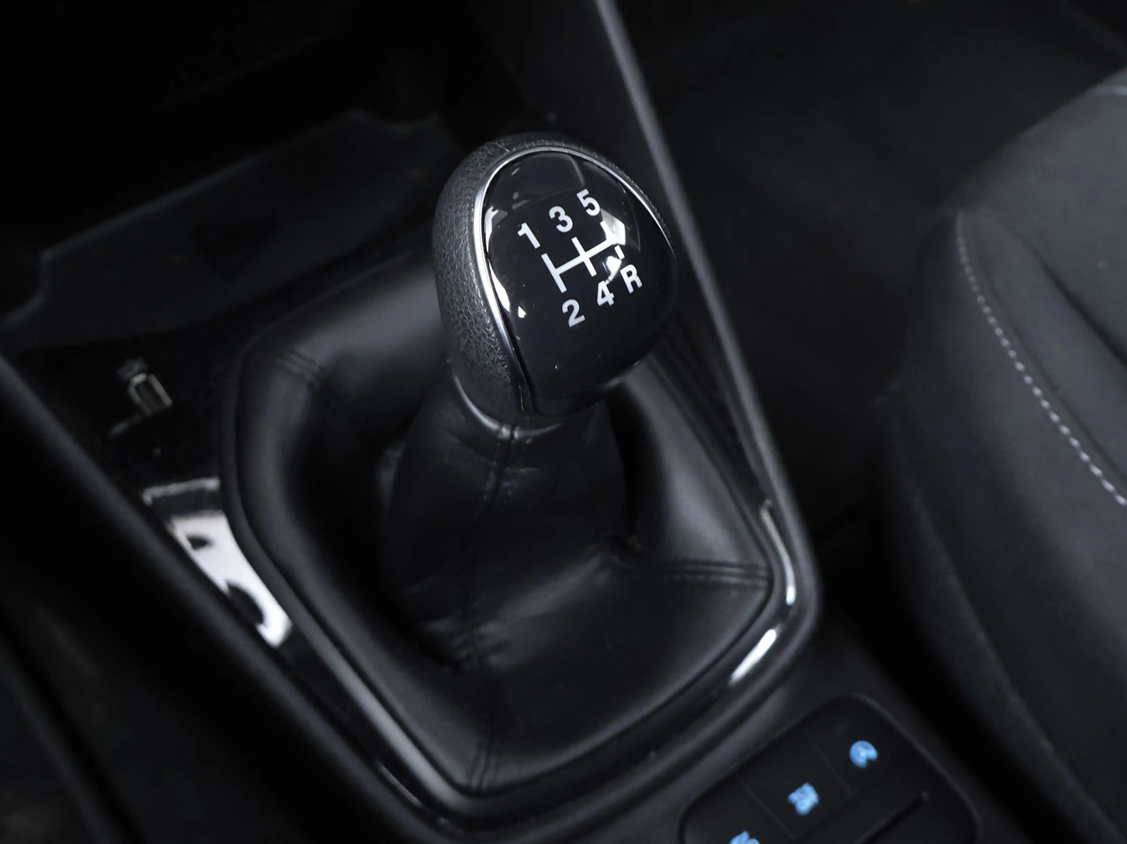 Ford Fiesta 1.1 Trend Sport (APPLE CARPLAY,NAVI,PDC,CLIMATE,CR — photo 18