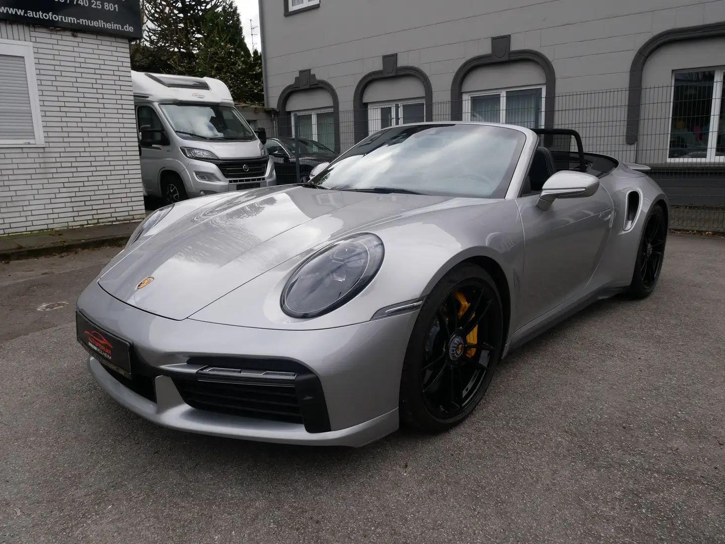 Porsche 911 Turbo S Cabriolet Matrix Lift Burm SpurKeyGo360Kam Grau - 1