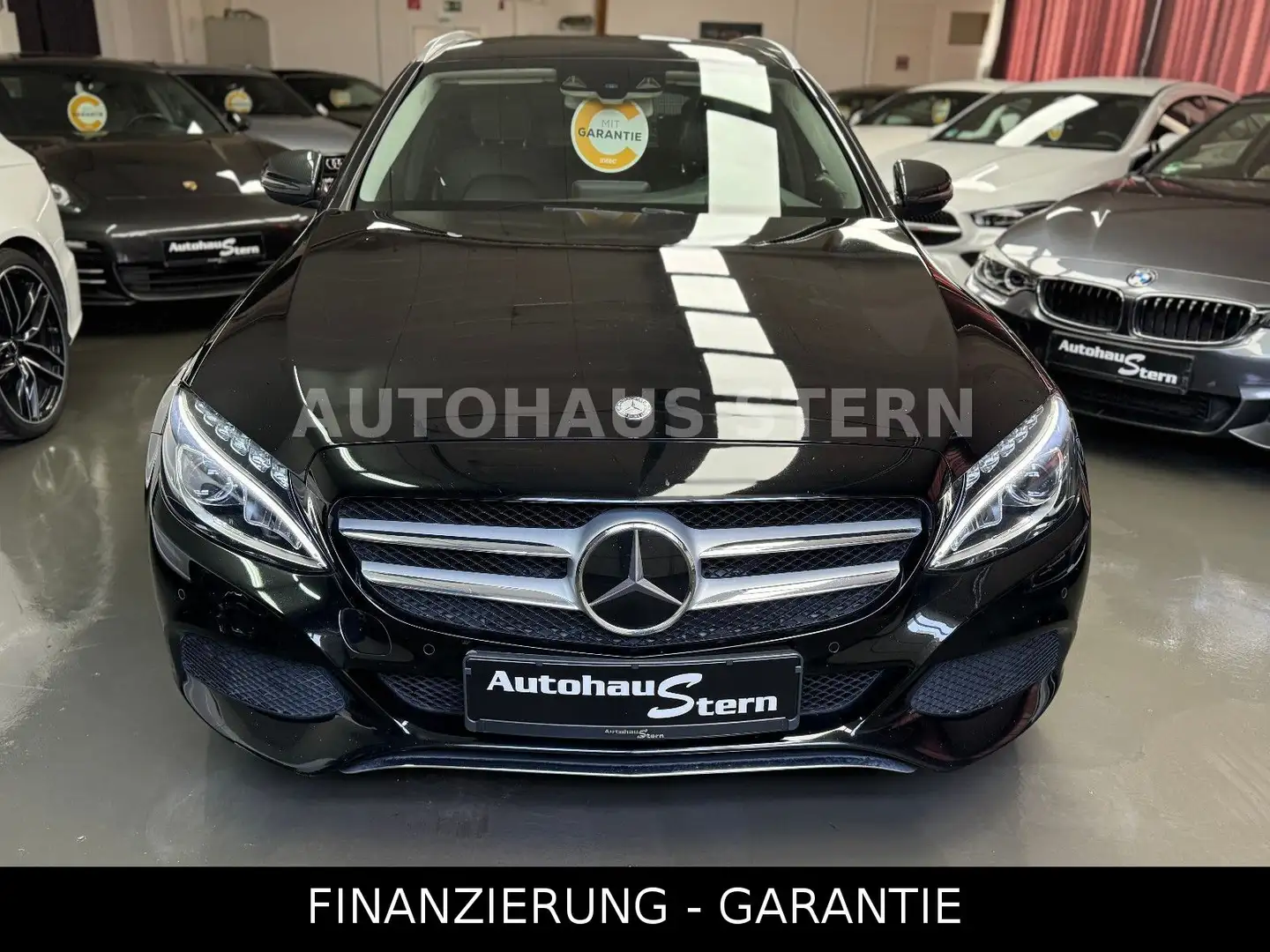 Mercedes-Benz C 180 T CGI LED Distronic+ AHK Kamera HUD Totwin crna - 2