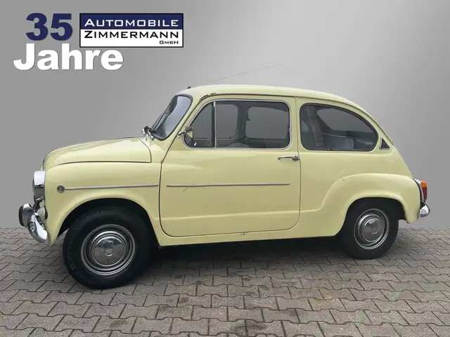 SEAT 600 L Turismo