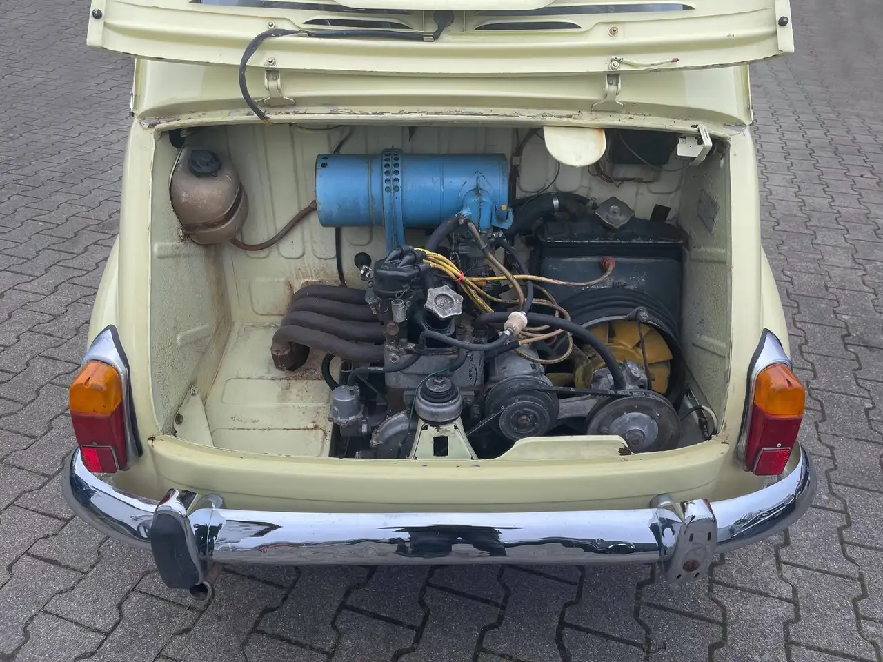 SEAT 600 L Turismo, foto 9
