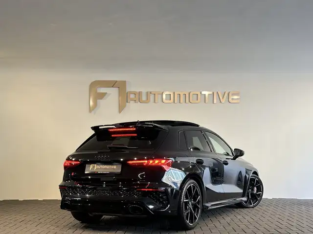 Audi RS3 view 4