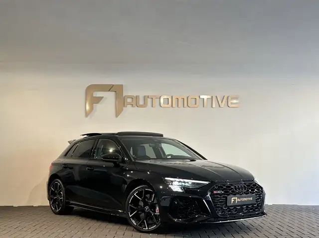 Audi RS3 view 3