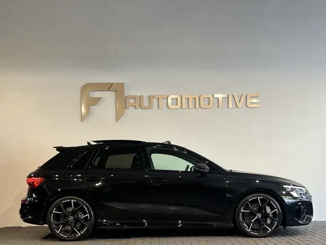 Audi RS3 view 8