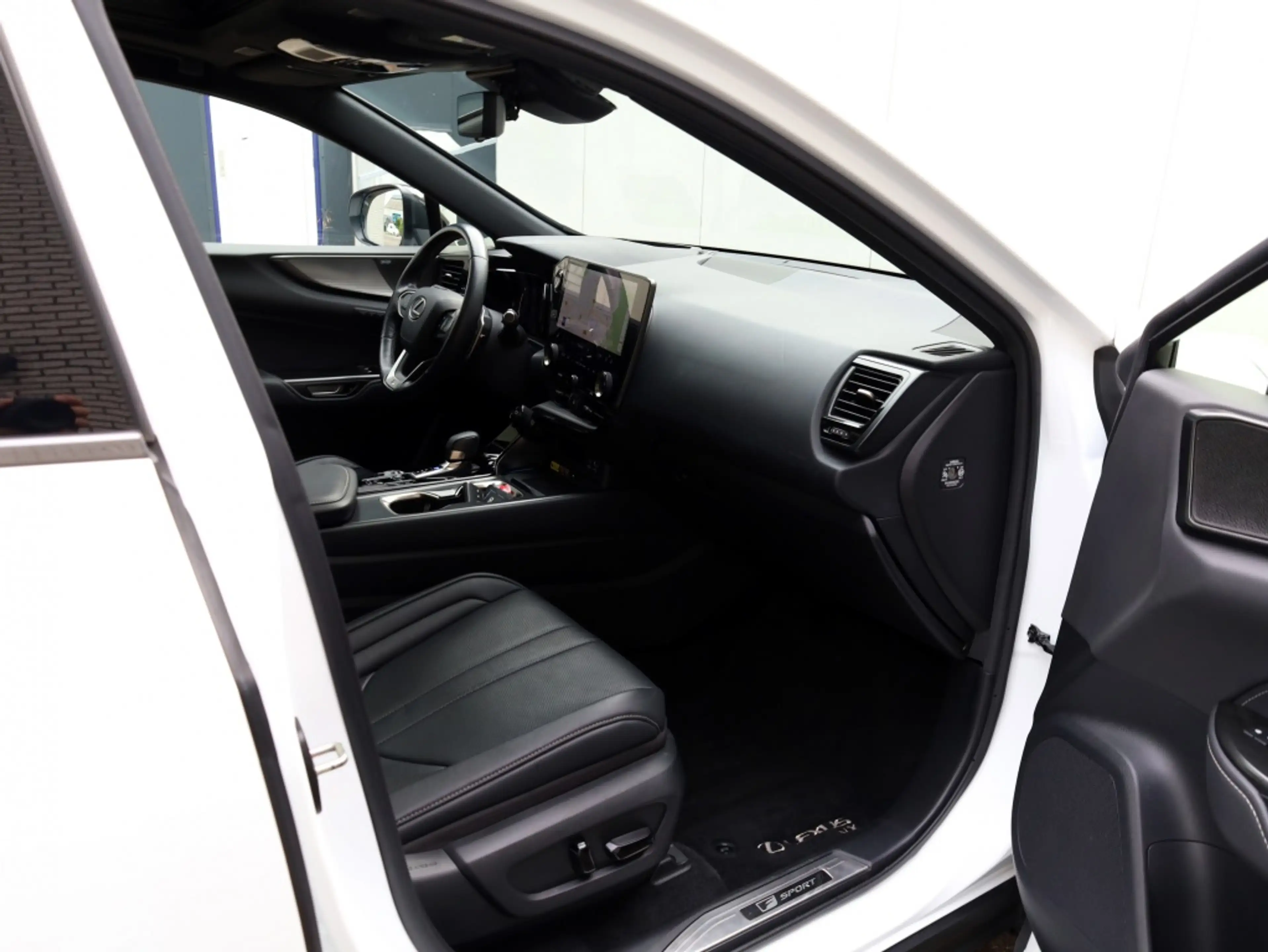 Lexus NX 350h AWD F Sport Line | Mark Levinson | Panoramadak | 3 — photo 12
