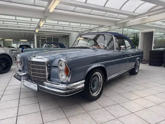 Mercedes-Benz 280 SE 3.5 Umbau auf 5.7 Liter Neuaufbau