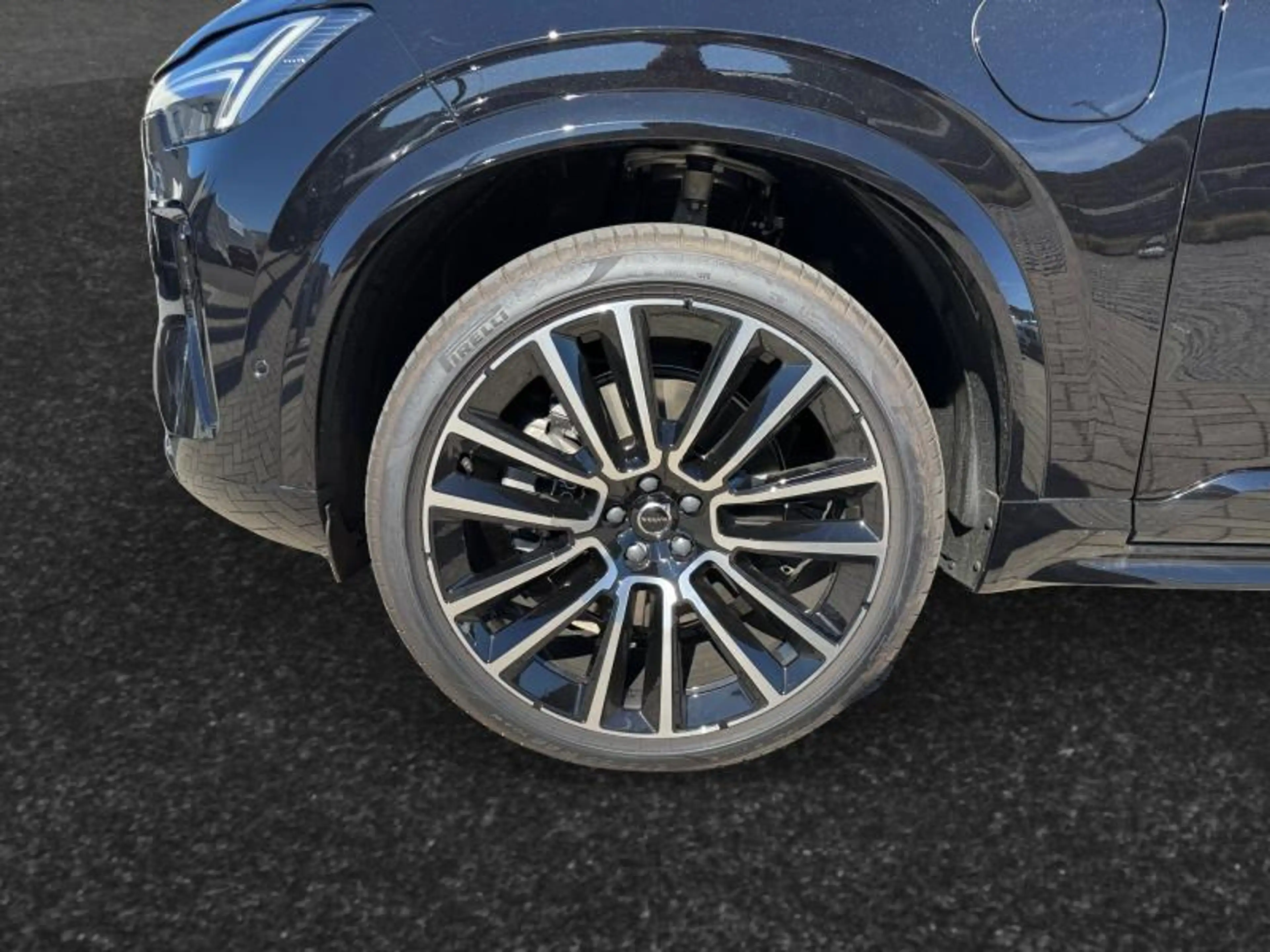 Volvo XC90 Black Edition Ultra T8 AWD / Hybride-Essence — photo 13