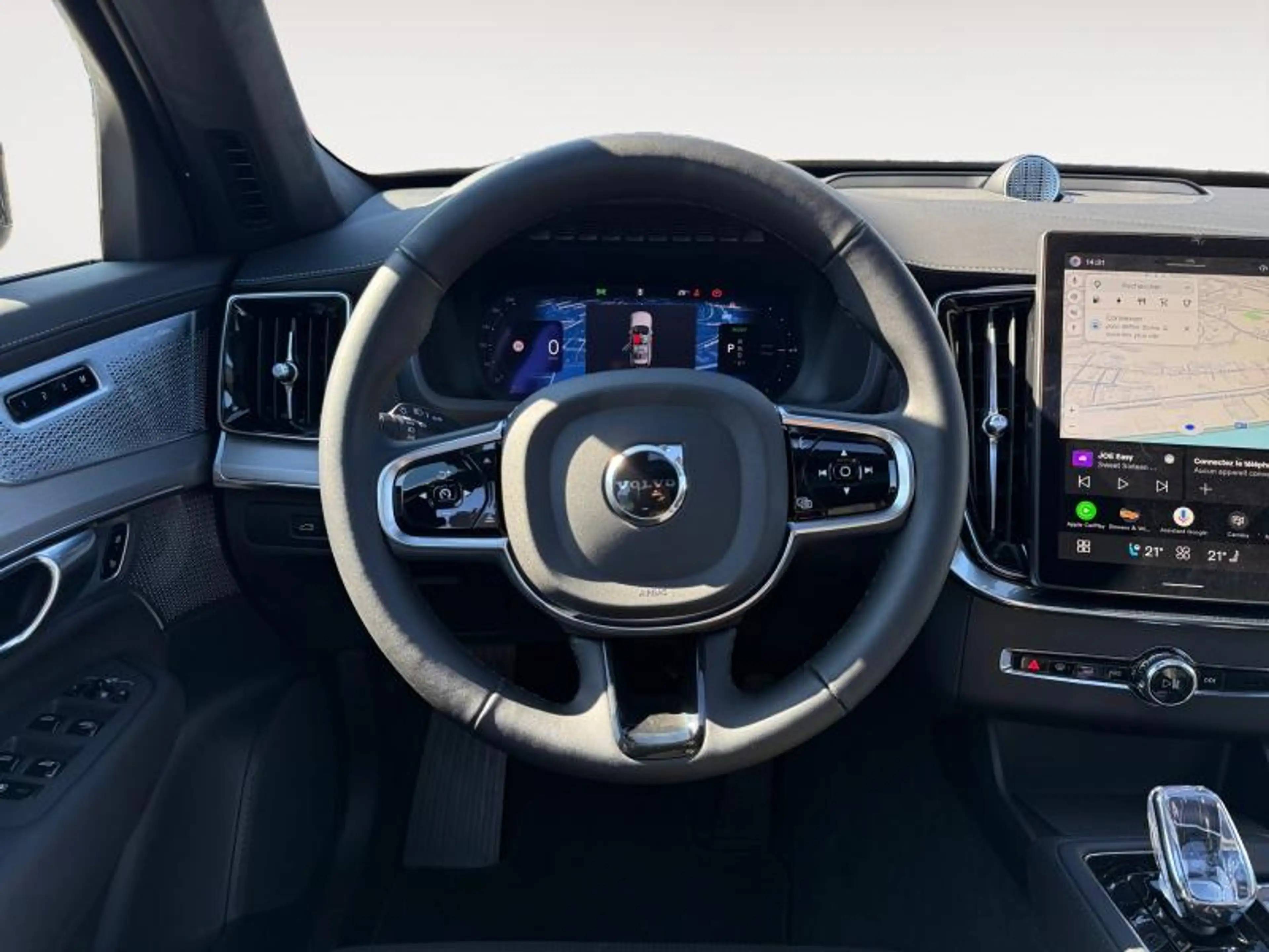 Volvo XC90 Black Edition Ultra T8 AWD / Hybride-Essence — photo 11