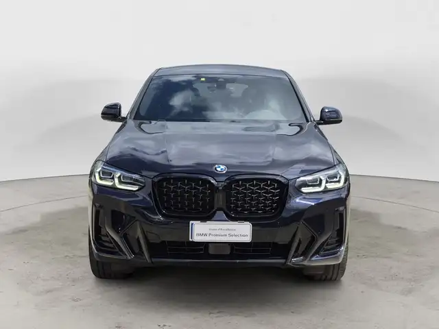 BMW X4 view 2