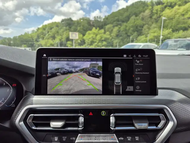 BMW X4 view 15
