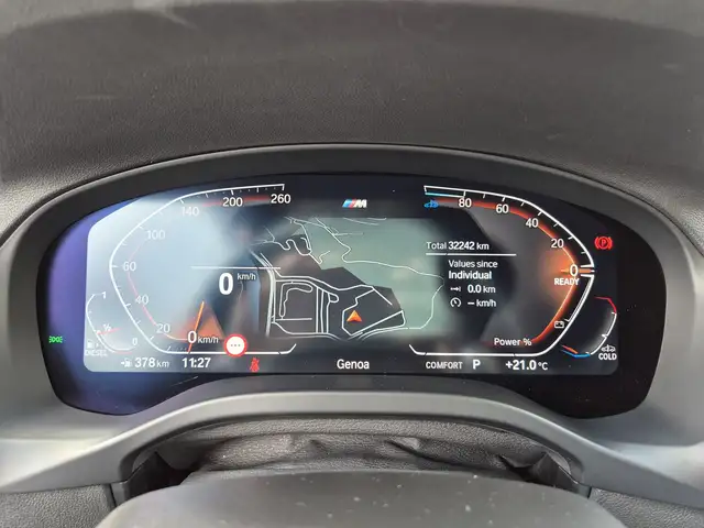 BMW X4 view 14
