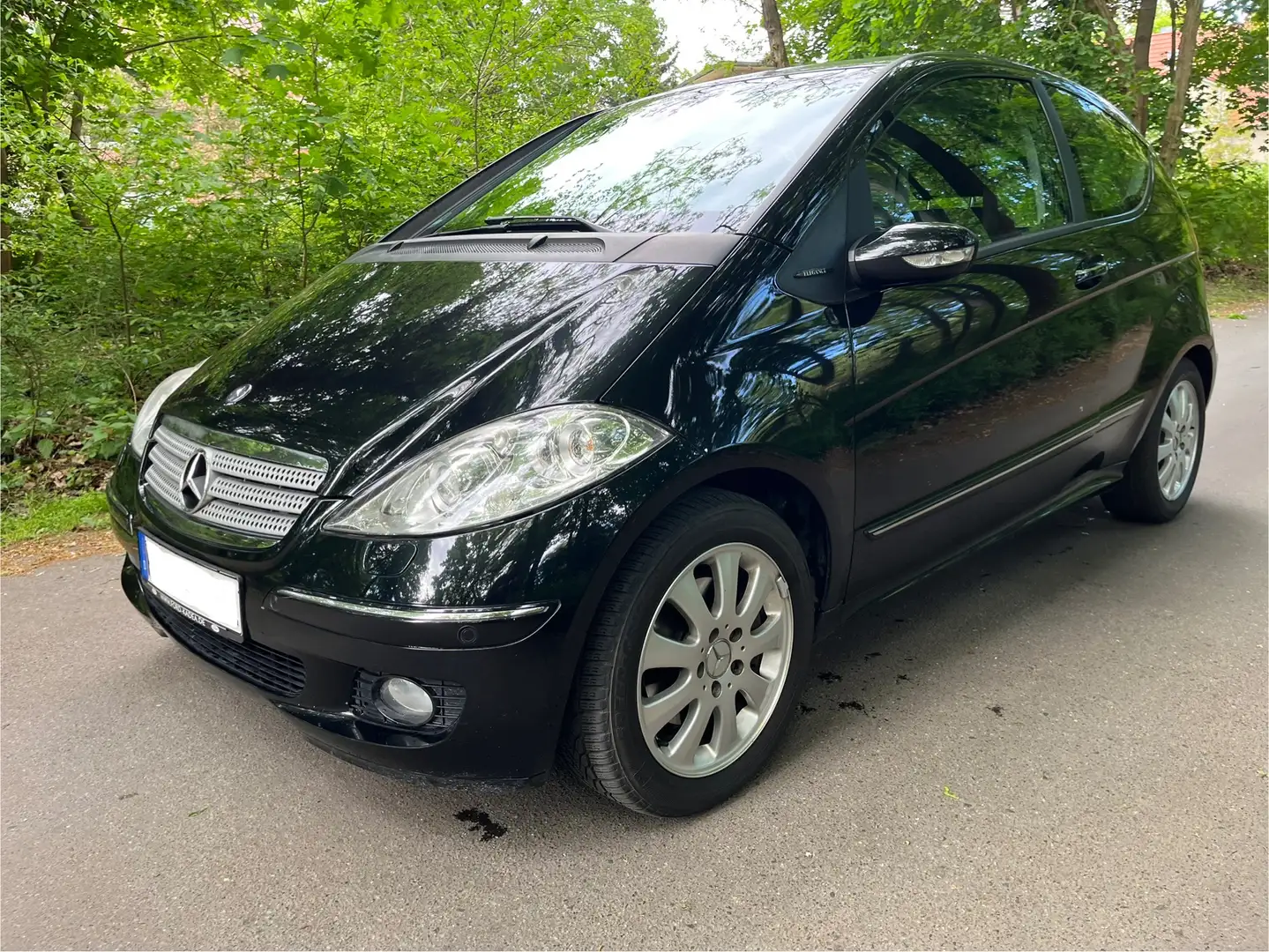 Mercedes-Benz A 200 A200CDI*AUTOM*XENON*PDC*RDK*TÜV*Bluetooth*8-Fach Noir - 1