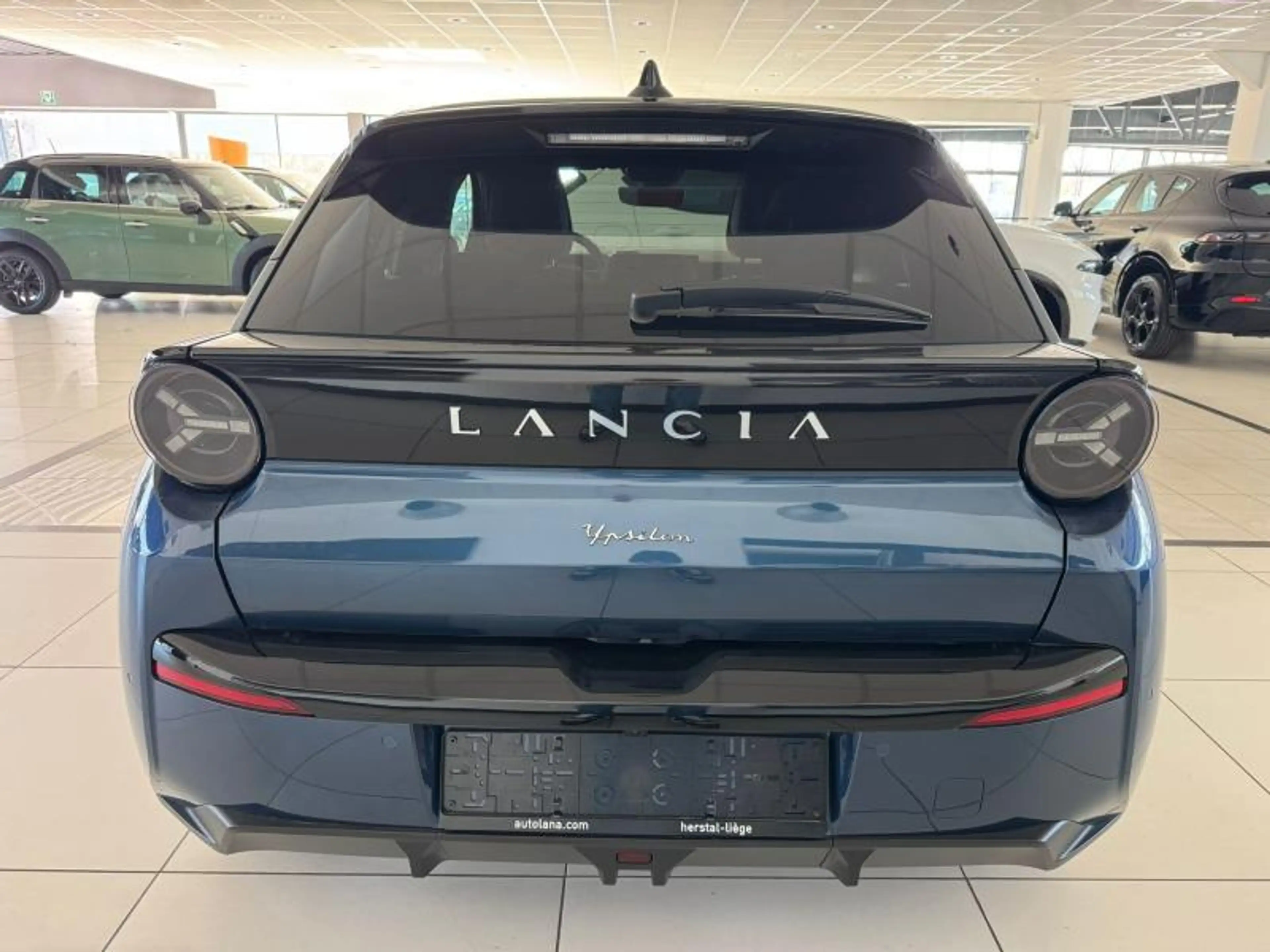 Lancia Ypsilon Électrique — photo 5