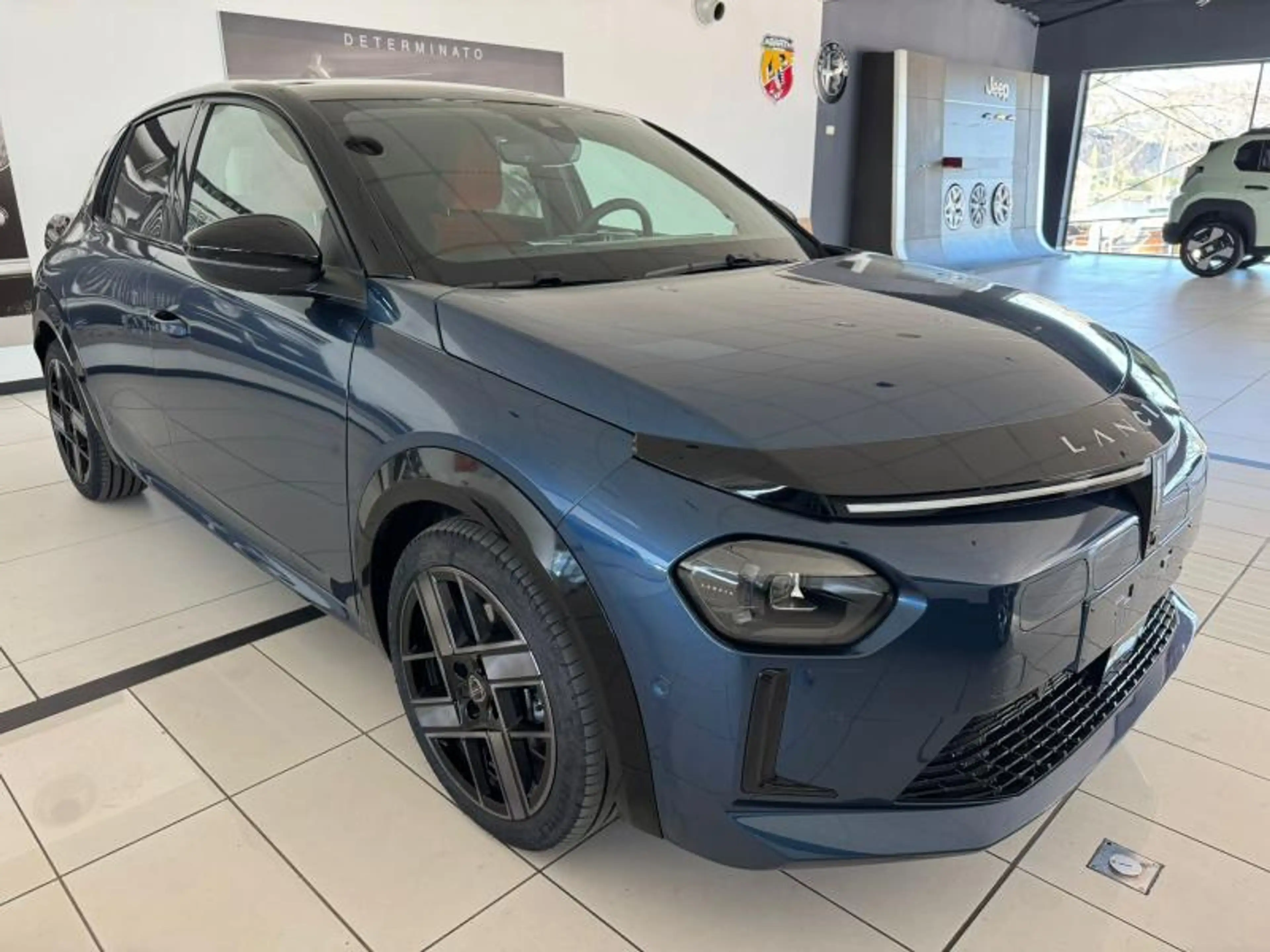 Lancia Ypsilon Électrique — photo 3