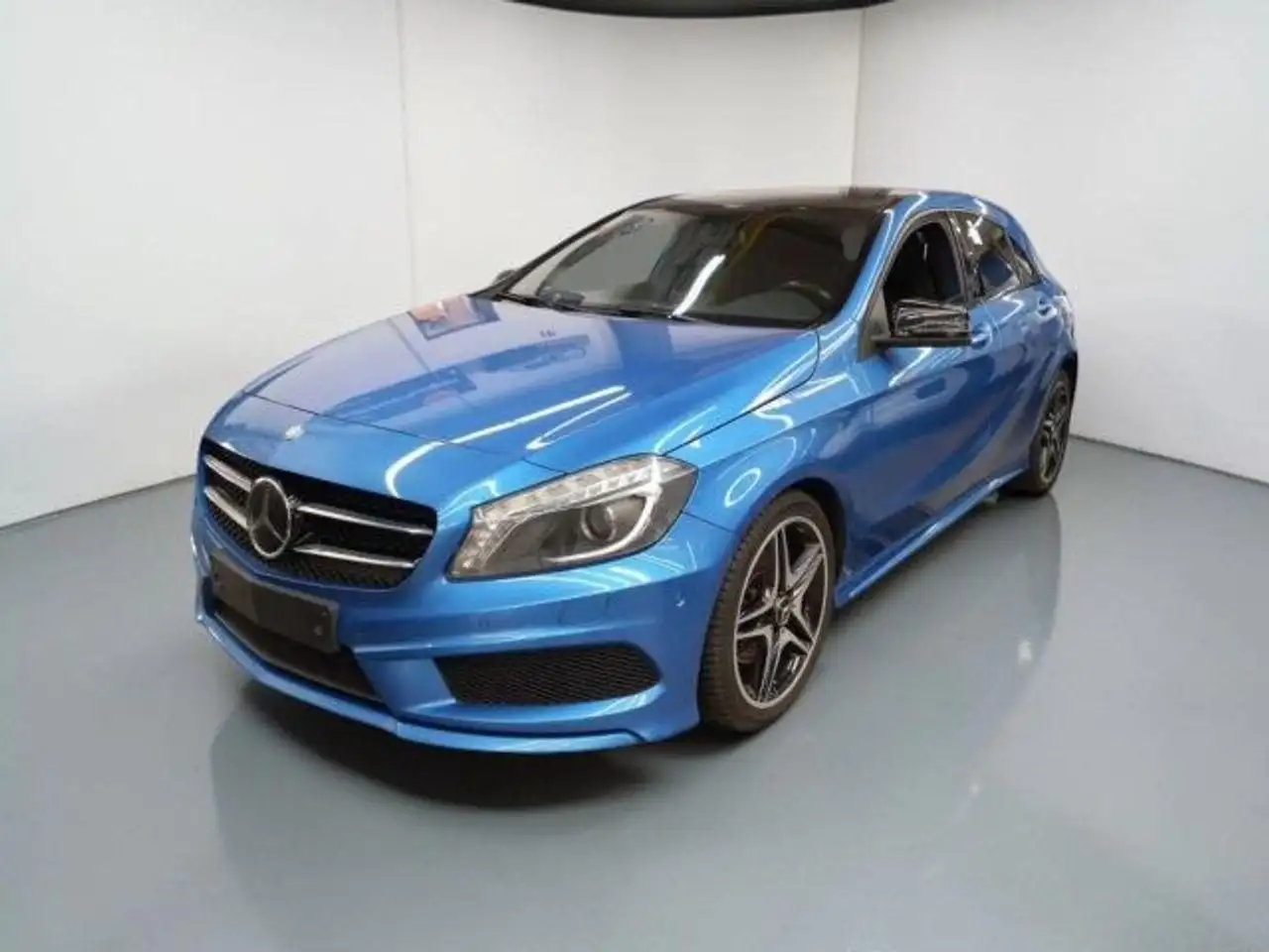 Mercedes-Benz A 220