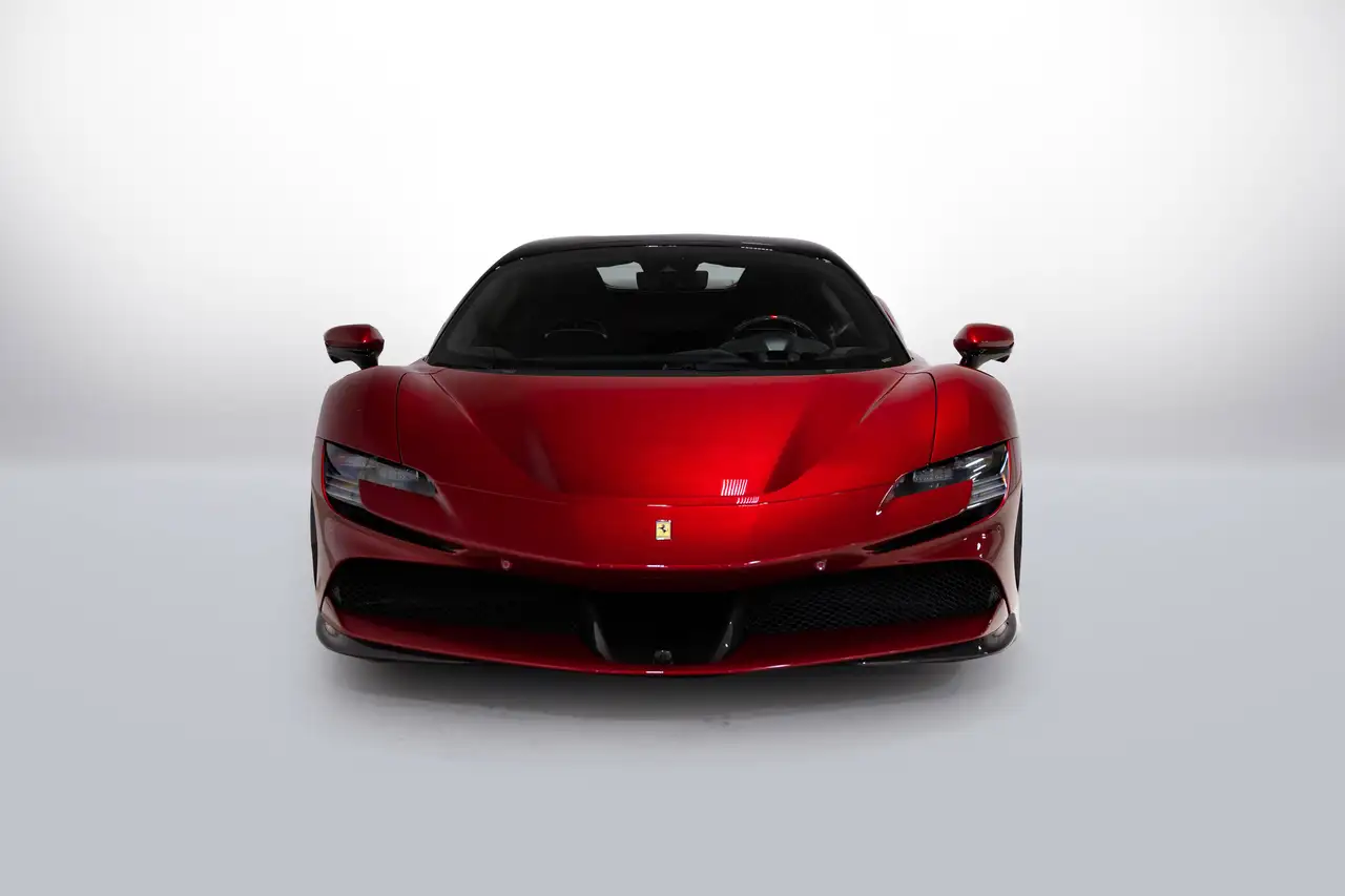 Ferrari SF90 Spider снимка Ferrari SF90 Spider
