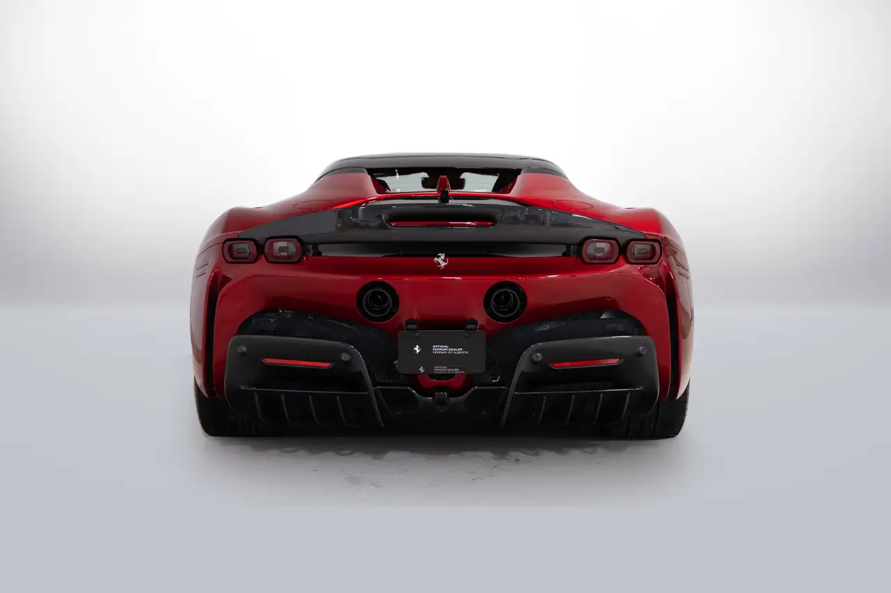 Ferrari SF90 Spider снимка Ferrari SF90 Spider