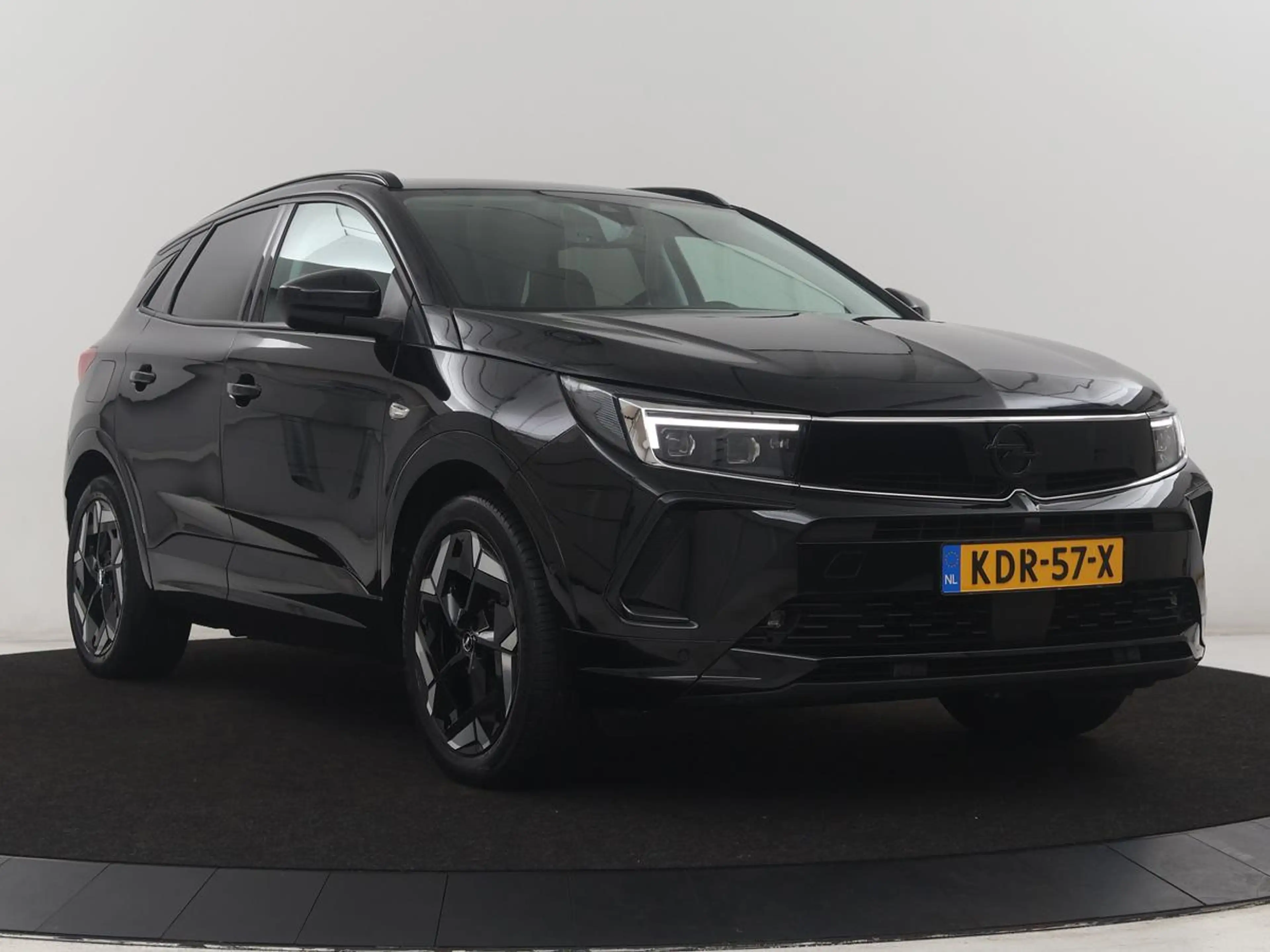 Opel Grandland 1.6 Turbo Plug-In GSE 300PK Hybrid4 4x4 Stoelverwa — photo 38