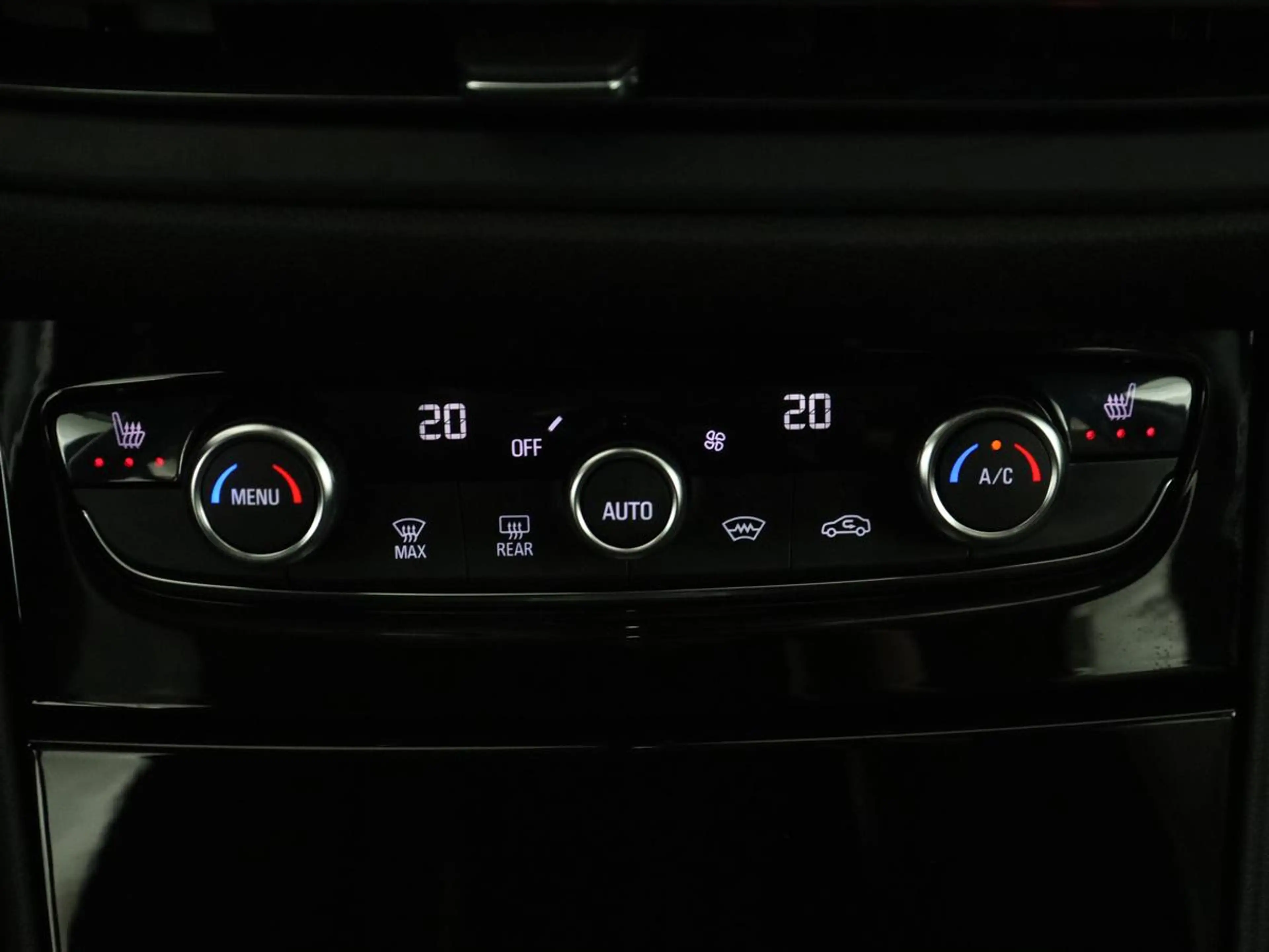 Opel Grandland 1.6 Turbo Plug-In GSE 300PK Hybrid4 4x4 Stoelverwa — photo 30