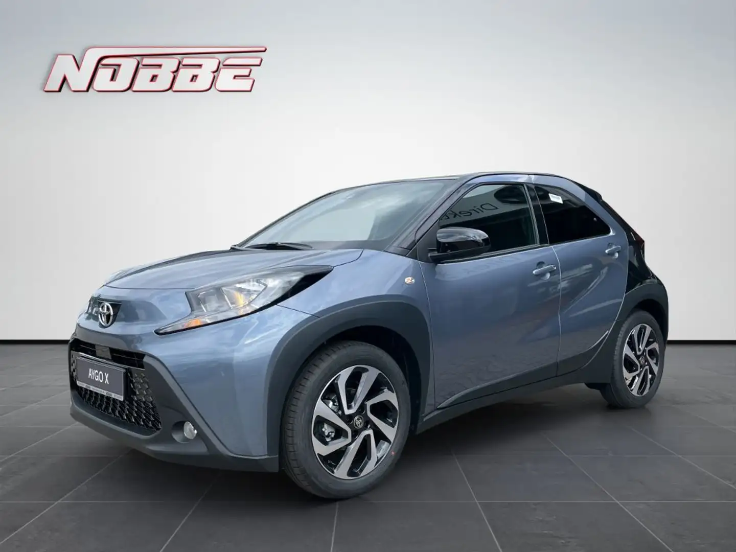 Toyota Aygo X Team D Grau - 1