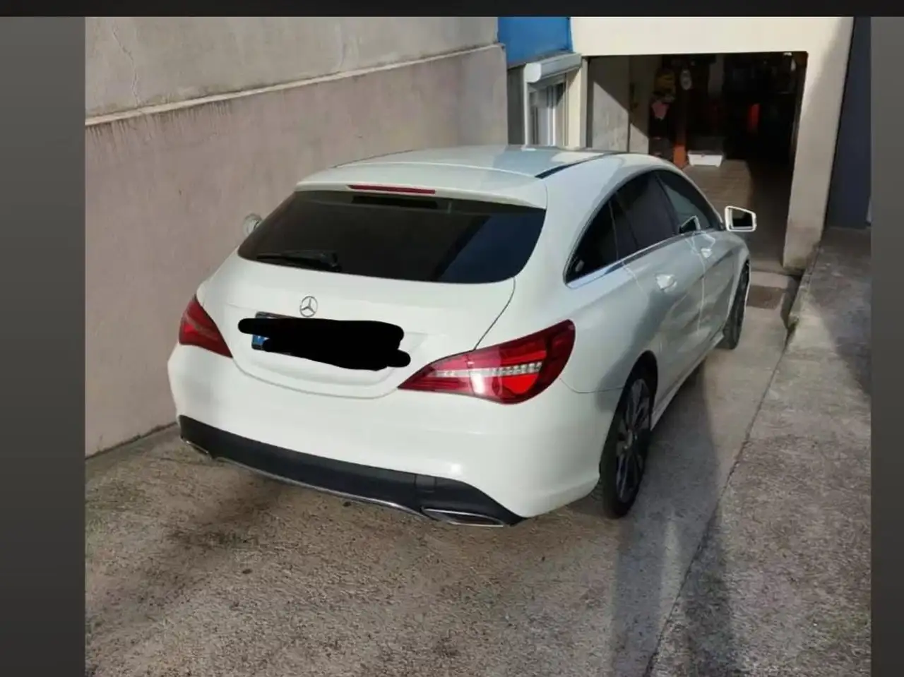 Mercedes-Benz CLA 200