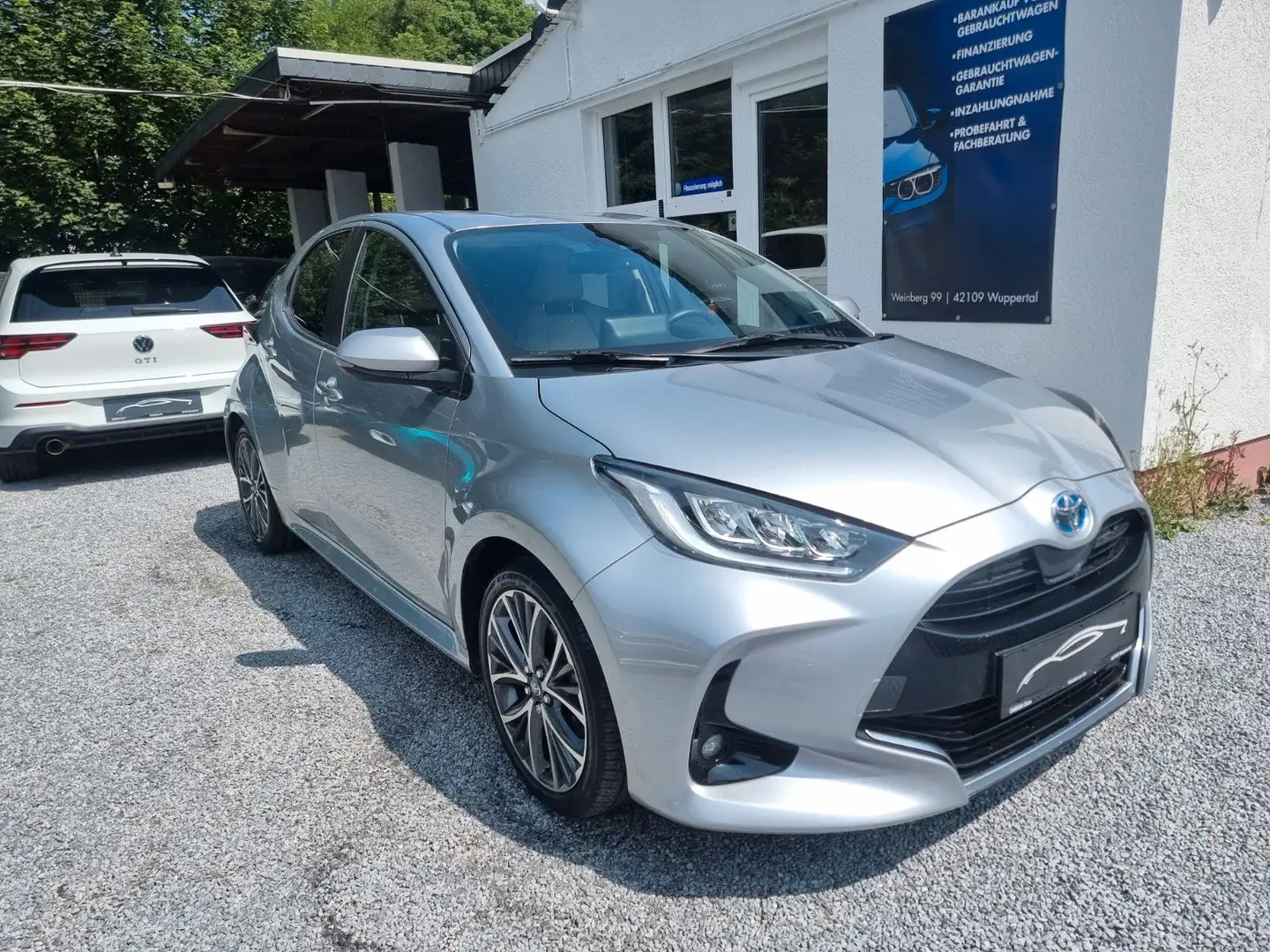 Toyota Yaris 1.5 Hybrid Style NAVI/ HEADUP/ AUTOM. /LED Argent - 2