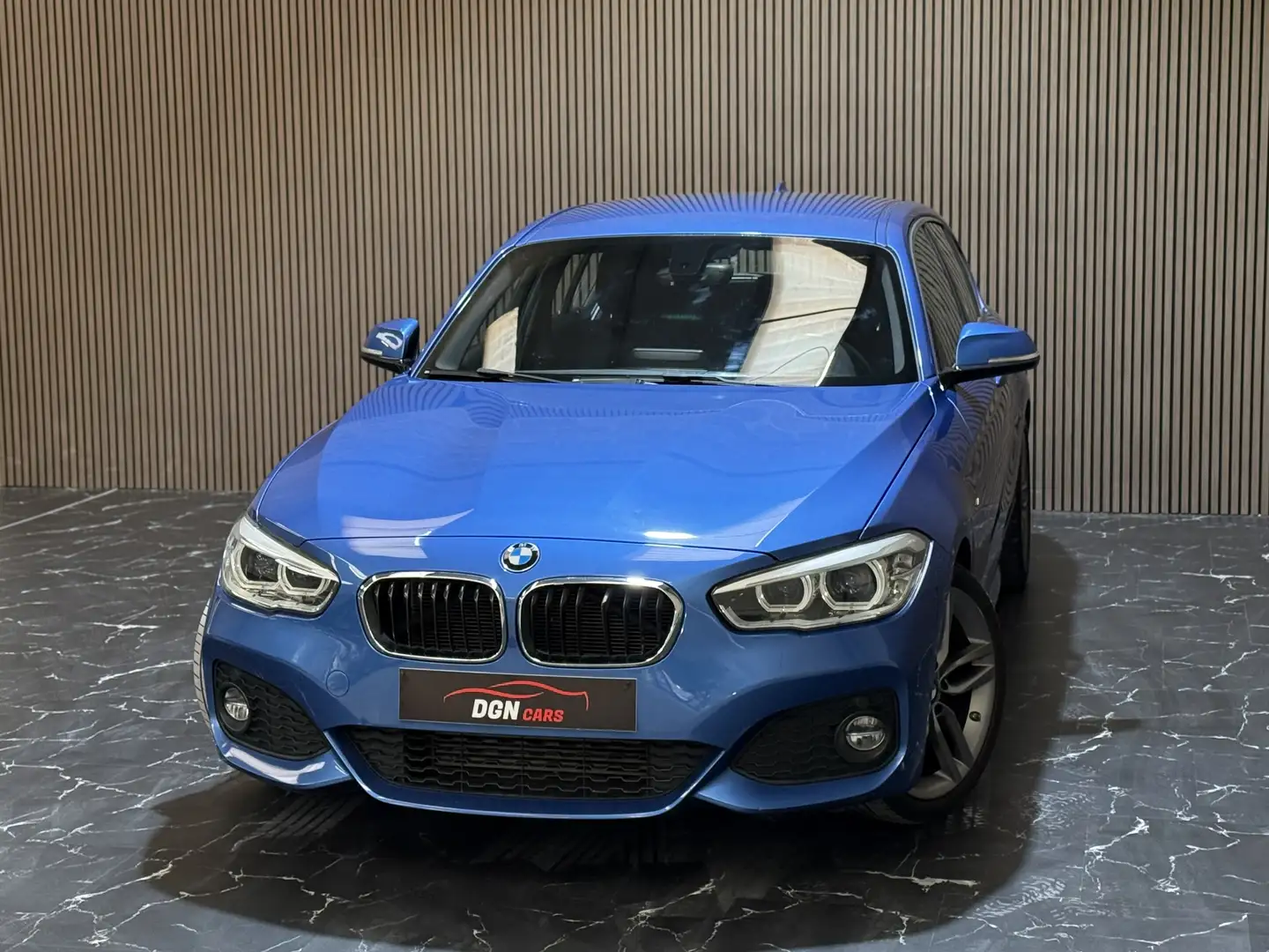 BMW 116 d Pack M Bleu - 1
