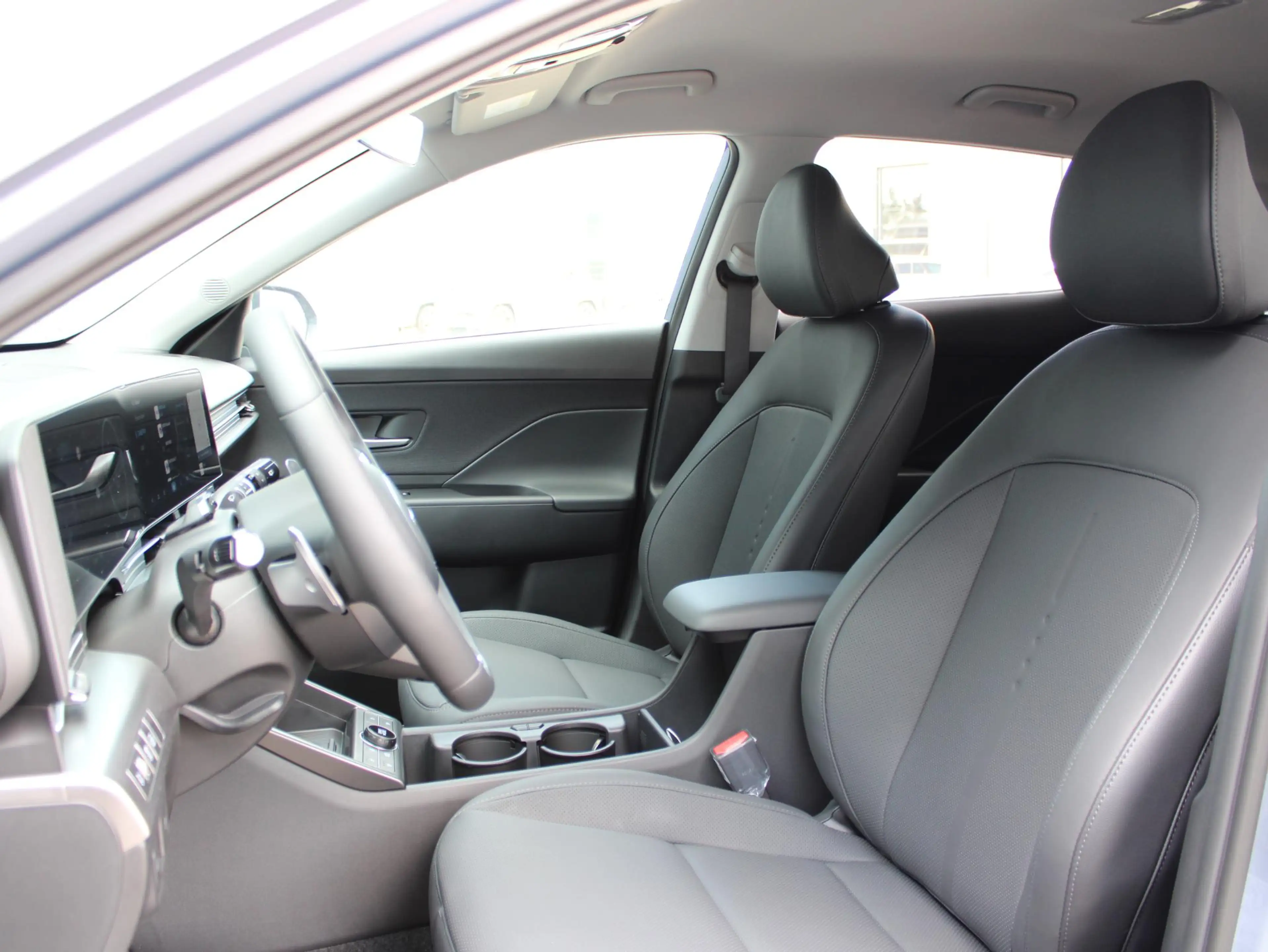 Hyundai KONA 1.6 GDI HEV Premium — photo 10
