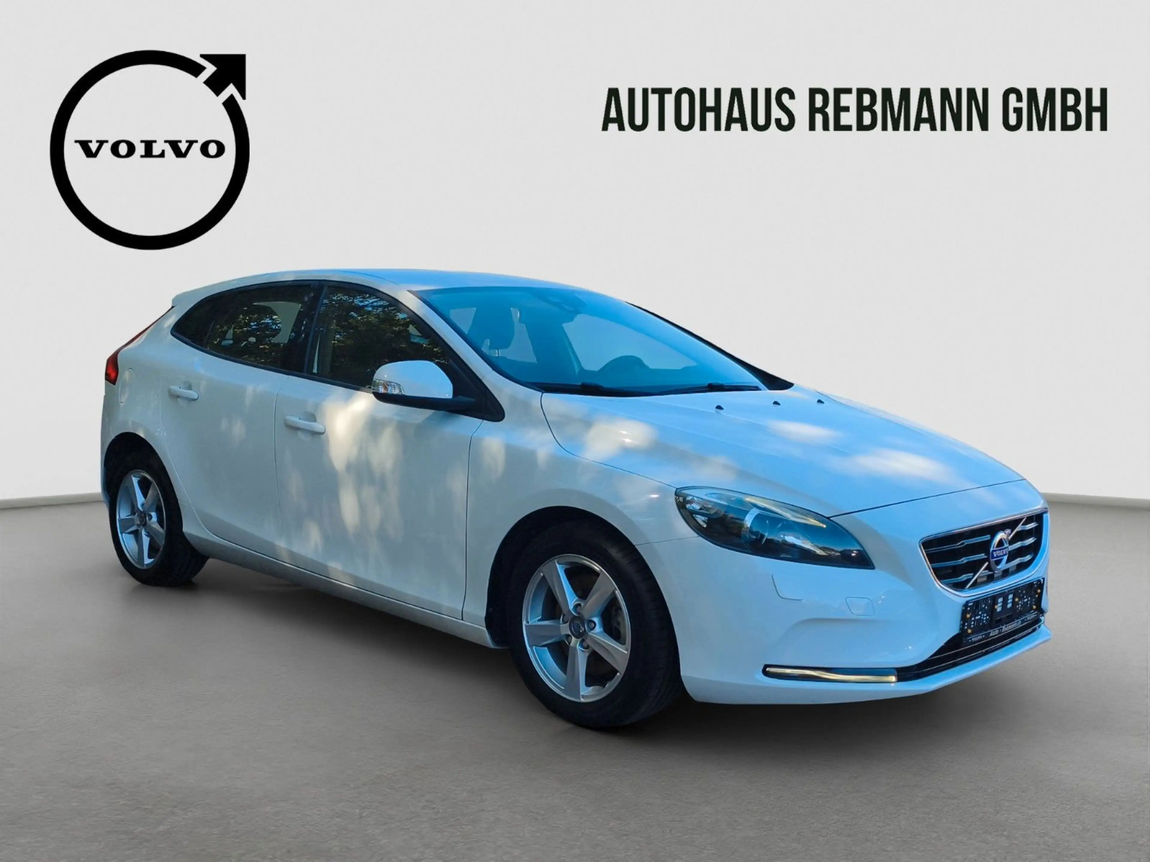 Volvo V40 You! — photo 8