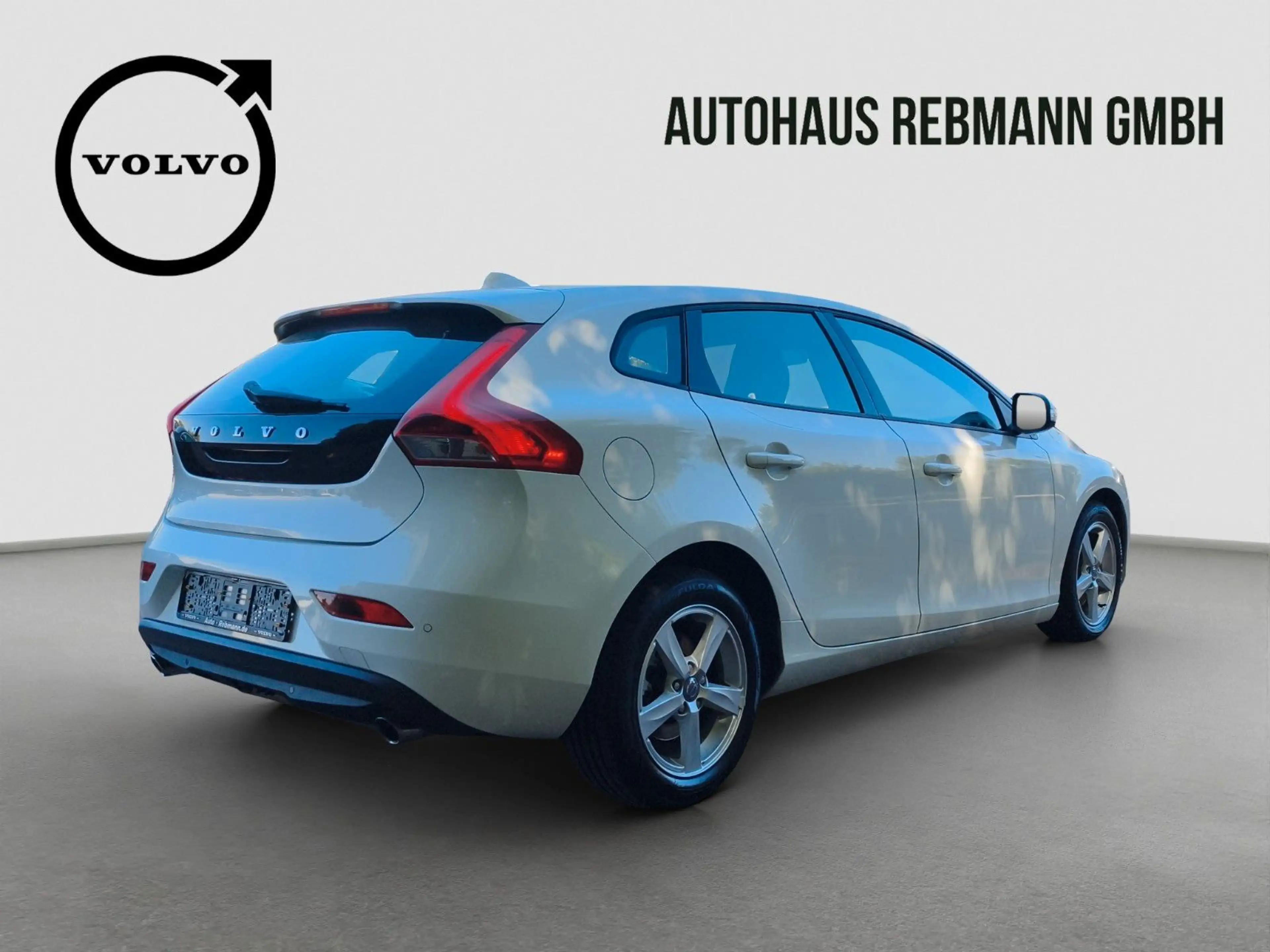Volvo V40 You! — photo 6