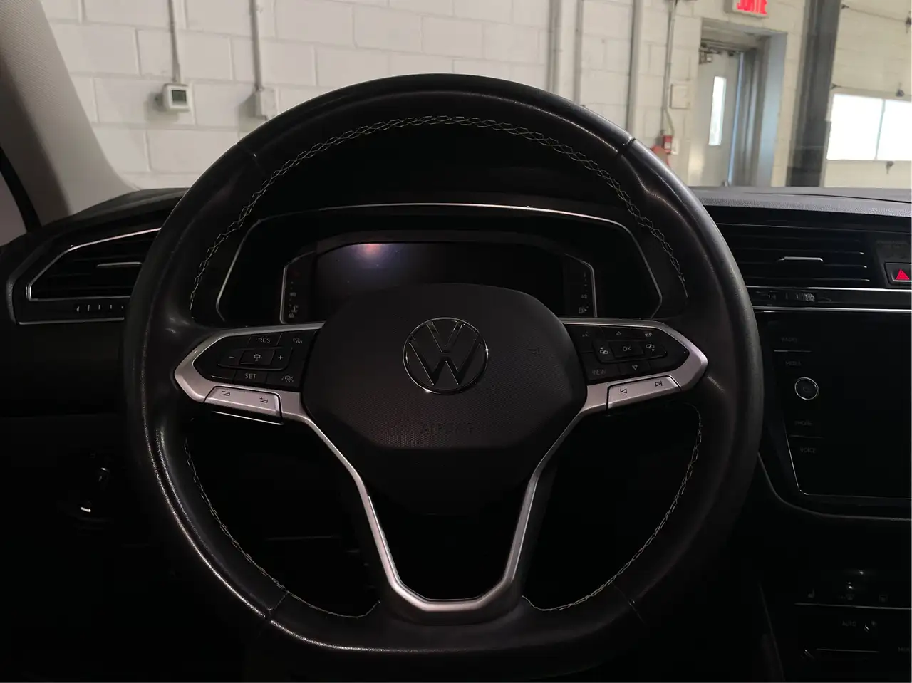 Volkswagen Tiguan снимка Volkswagen Tiguan