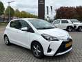 Toyota Yaris 1.5 VVT-i 111pk Active | Trekhaak | Navigatie | Cr Blanc - thumbnail 2