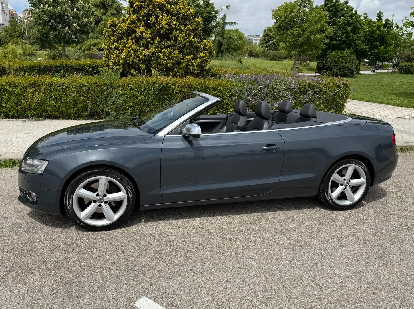 Audi A5 A5 Cabrio 2.7TDI Multitronic Gris - 2
