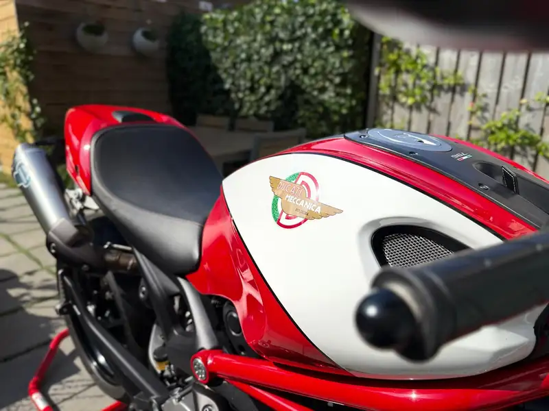 Ducati Monster 796 - foto 5