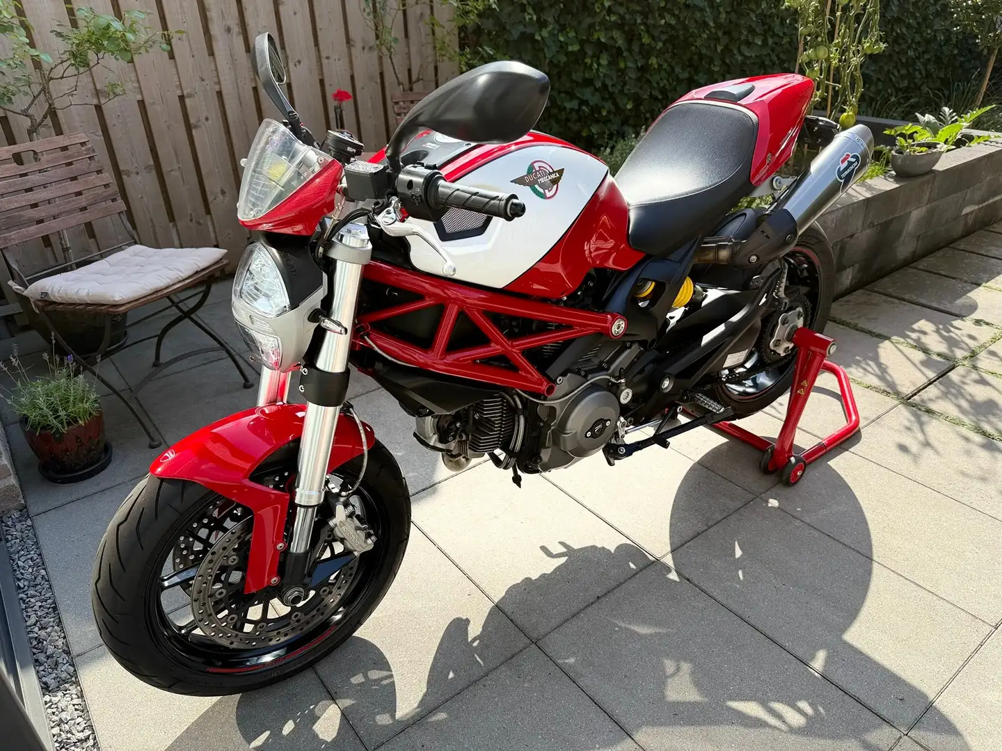 Ducati Monster 796 Met (Performance) extra's (compleet) Rood - 1