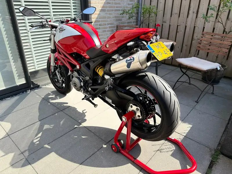 Ducati Monster 796 - foto 3