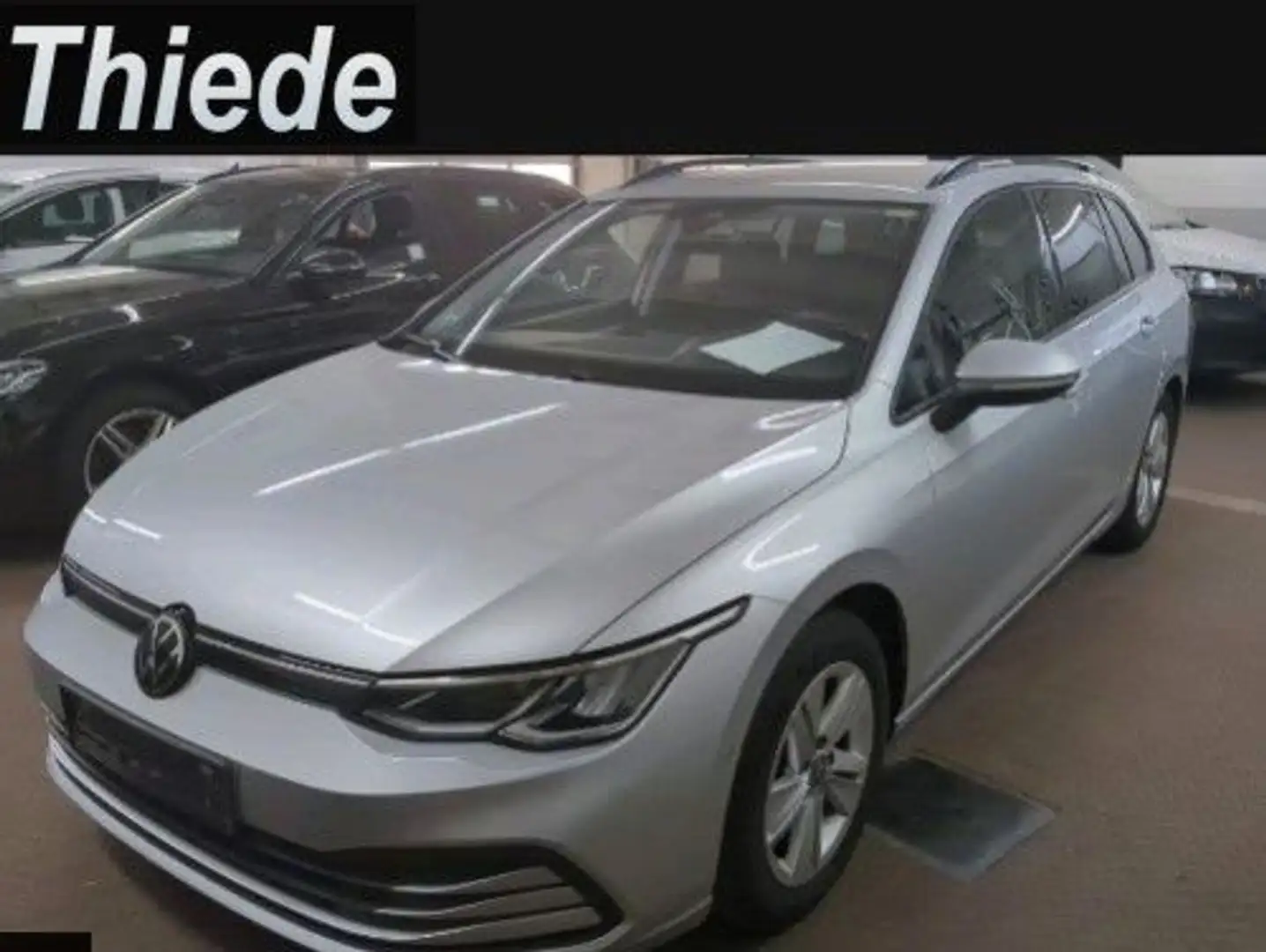 Volkswagen Golf VIII Variant 2.0 TDI LIFE NAVI/LED/SHZ/VIRT Zilver - 1