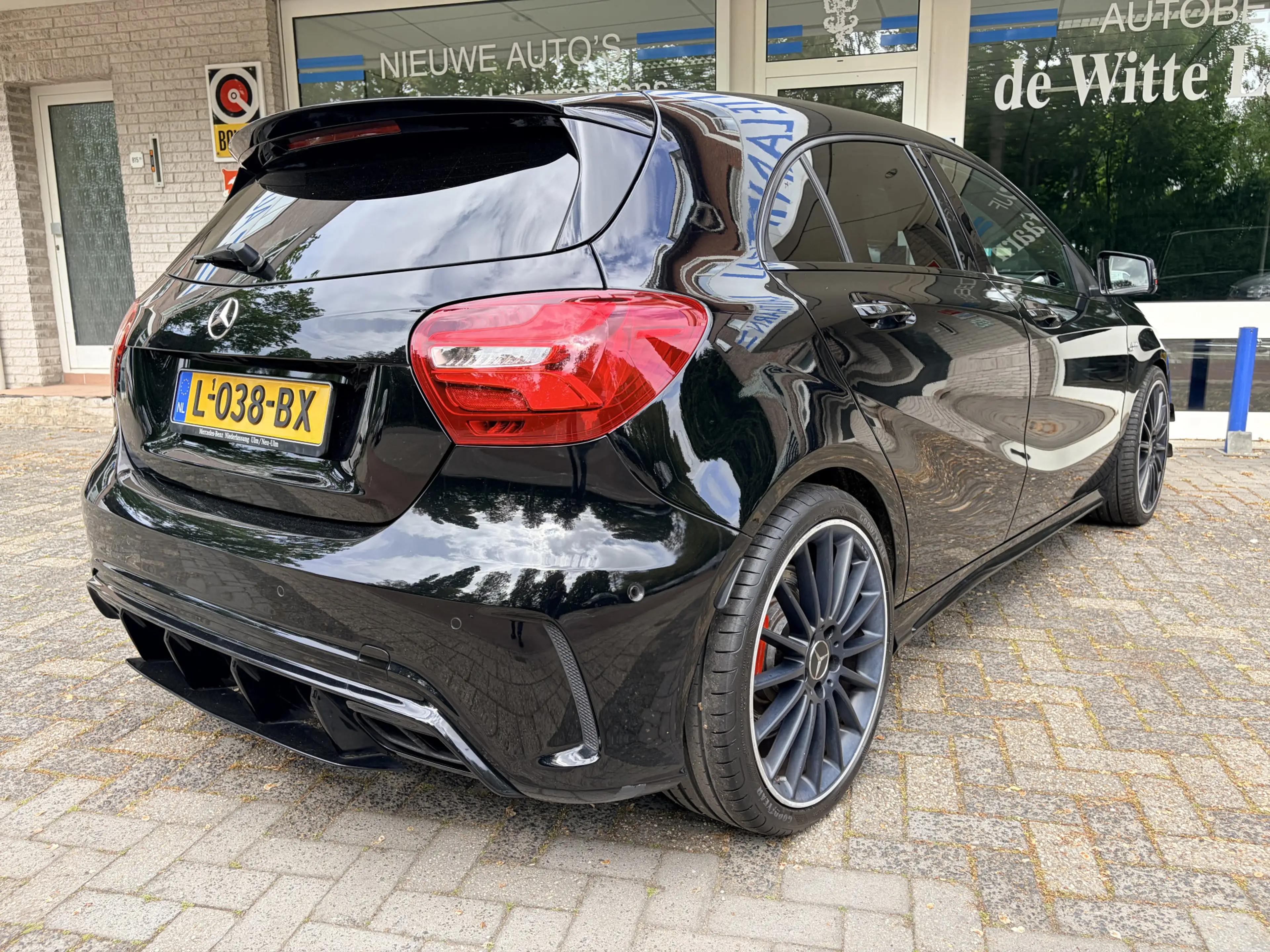 Mercedes-Benz A 45 AMG 4MATIC AMG Styling/Sportstoelen met memory/Leder v — photo 7