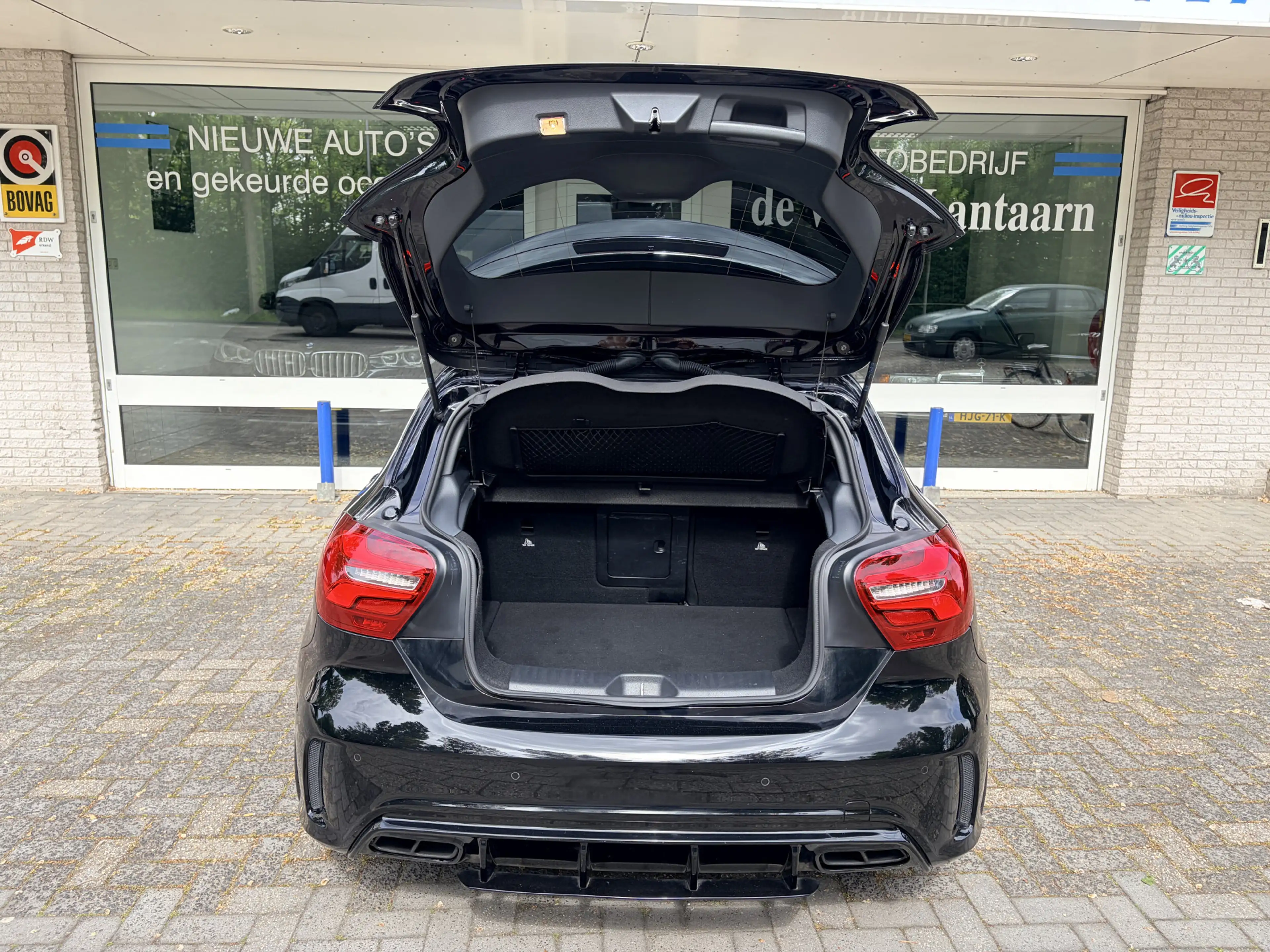 Mercedes-Benz A 45 AMG 4MATIC AMG Styling/Sportstoelen met memory/Leder v — photo 11