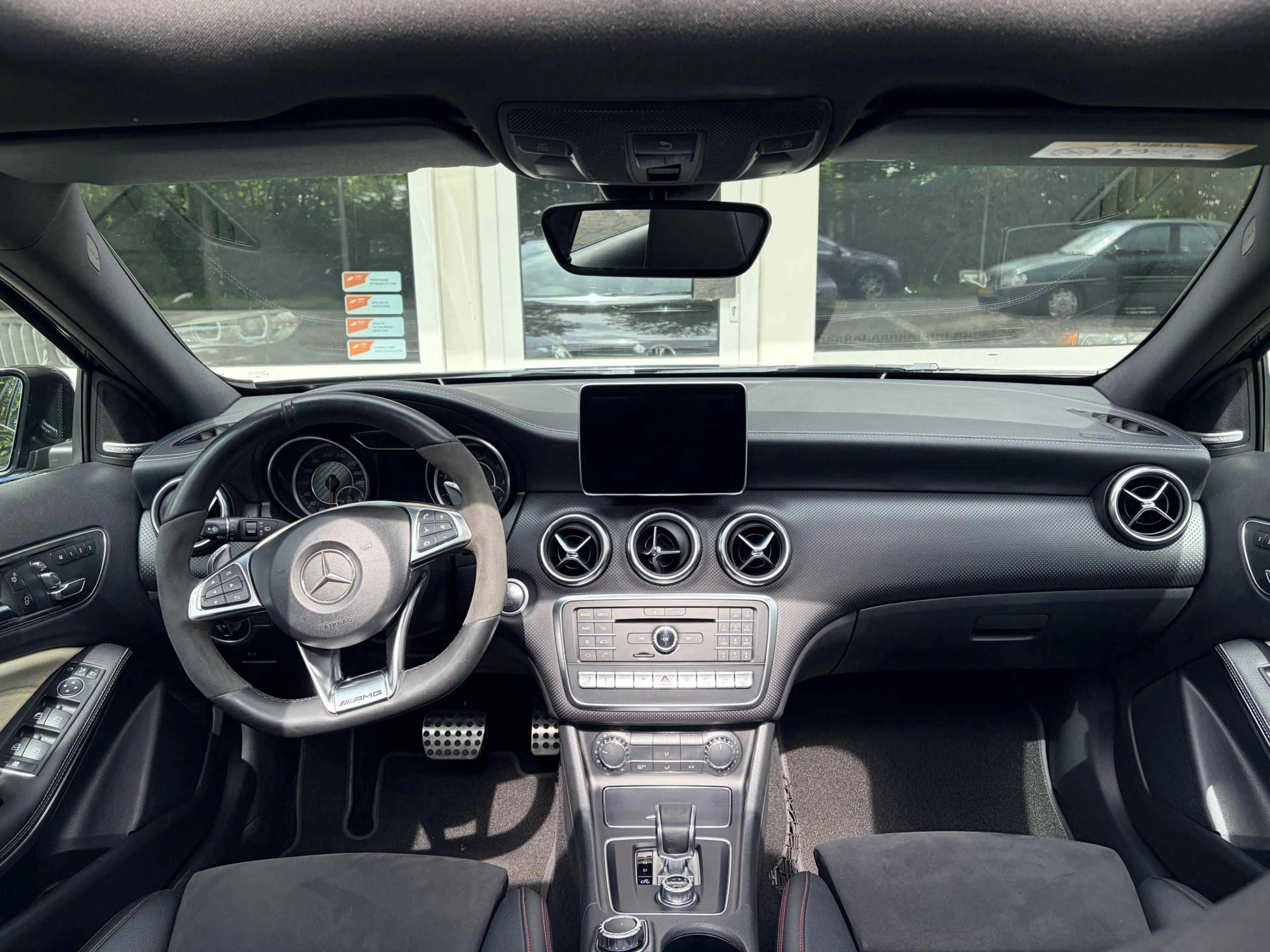 Mercedes-Benz A 45 AMG 4MATIC AMG Styling/Sportstoelen met memory/Leder v — photo 4