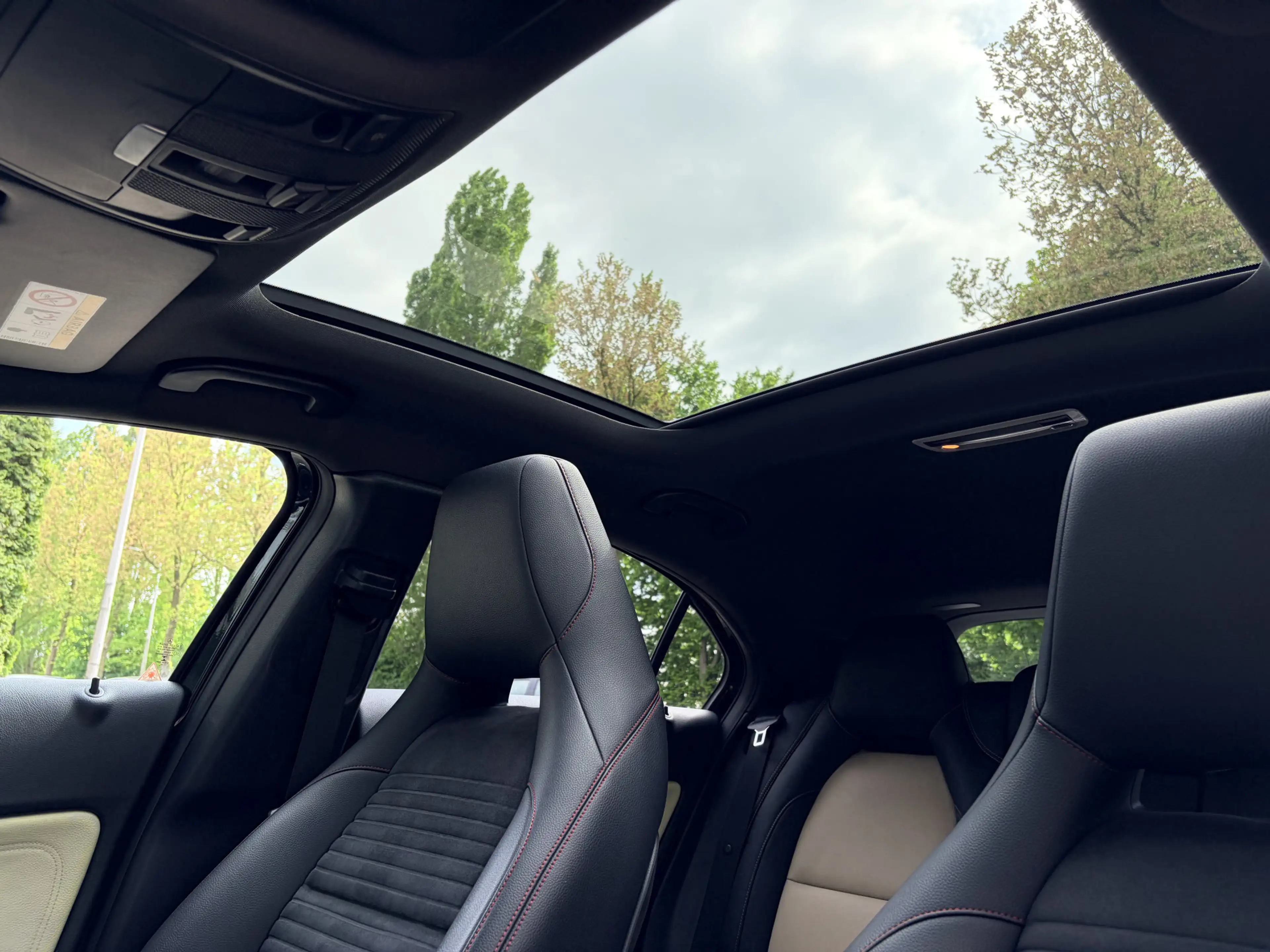 Mercedes-Benz A 45 AMG 4MATIC AMG Styling/Sportstoelen met memory/Leder v — photo 31